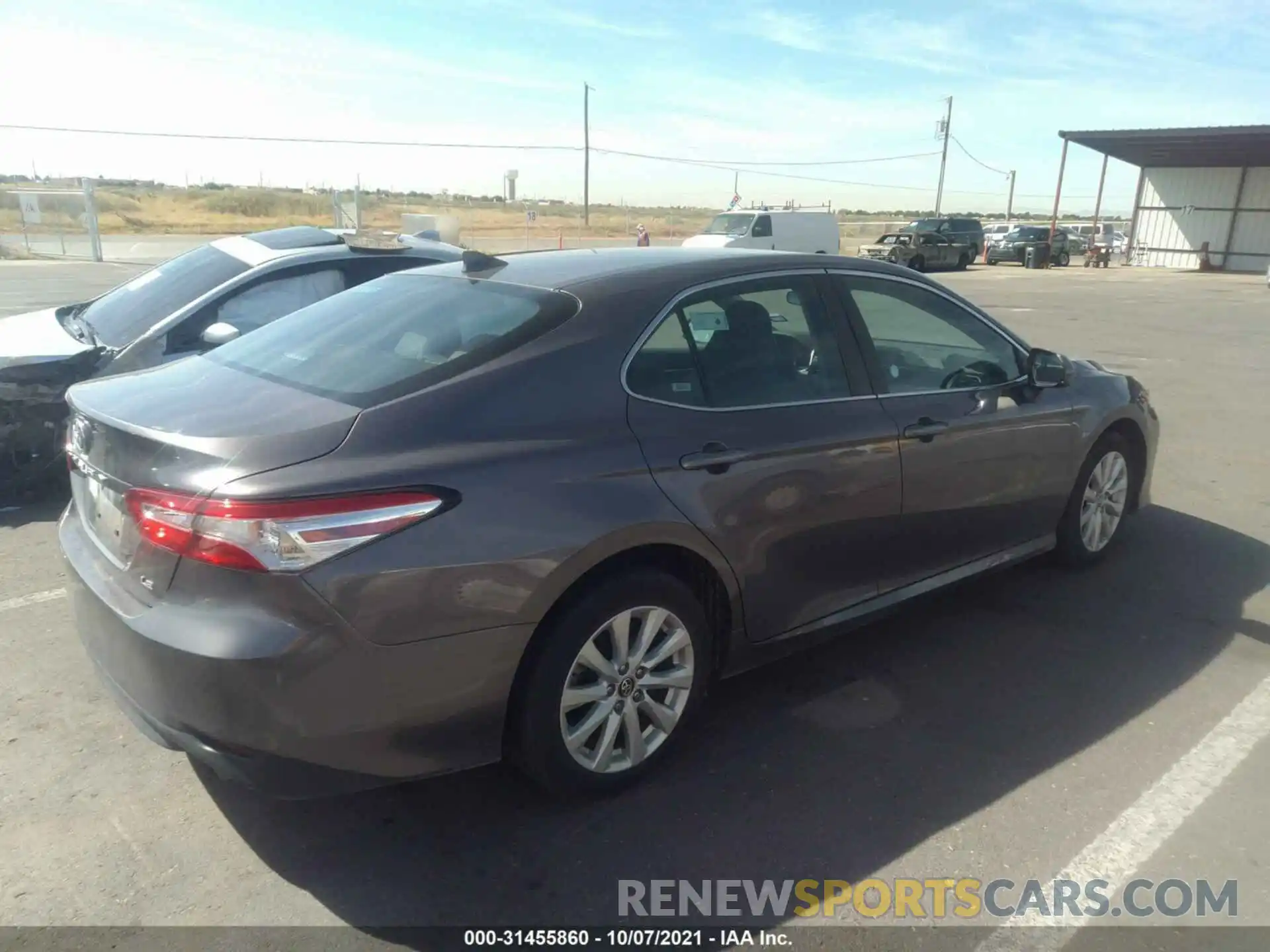 4 Photograph of a damaged car 4T1C11AKXLU942999 TOYOTA CAMRY 2020