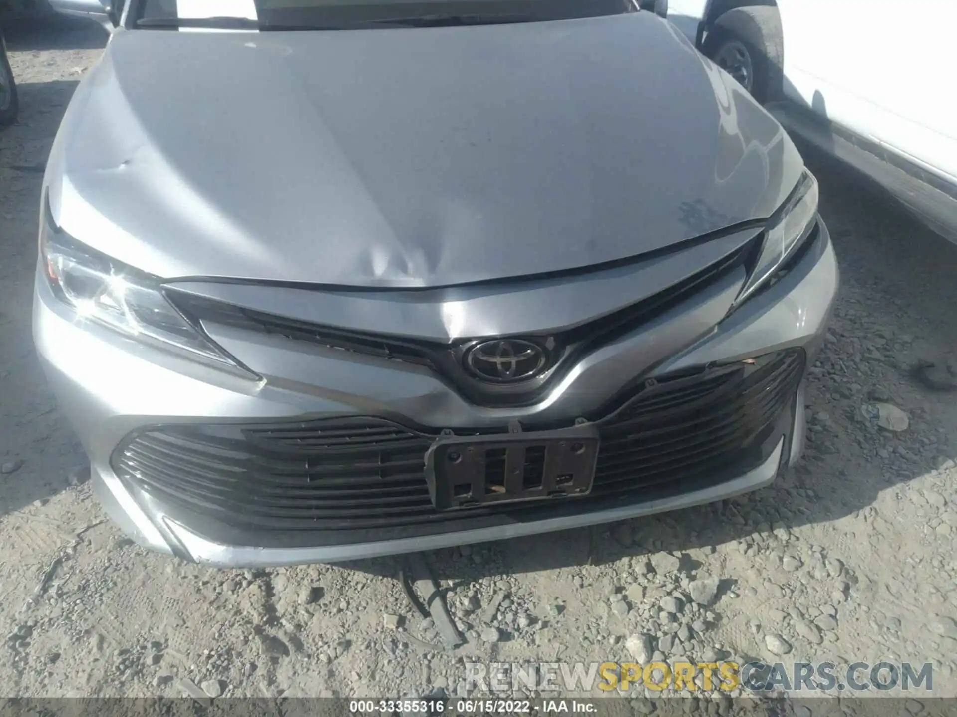 6 Photograph of a damaged car 4T1C11AKXLU944588 TOYOTA CAMRY 2020