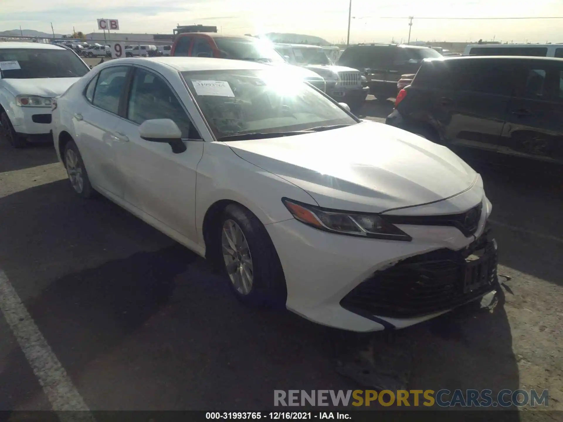 1 Photograph of a damaged car 4T1C11AKXLU946793 TOYOTA CAMRY 2020