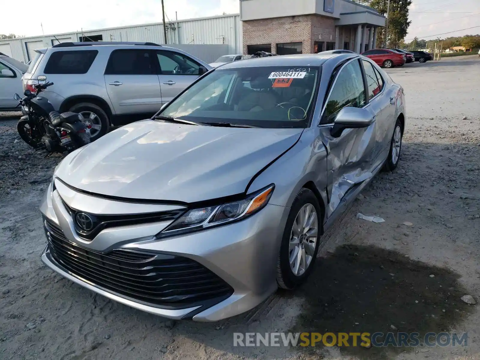 2 Photograph of a damaged car 4T1C11AKXLU949709 TOYOTA CAMRY 2020