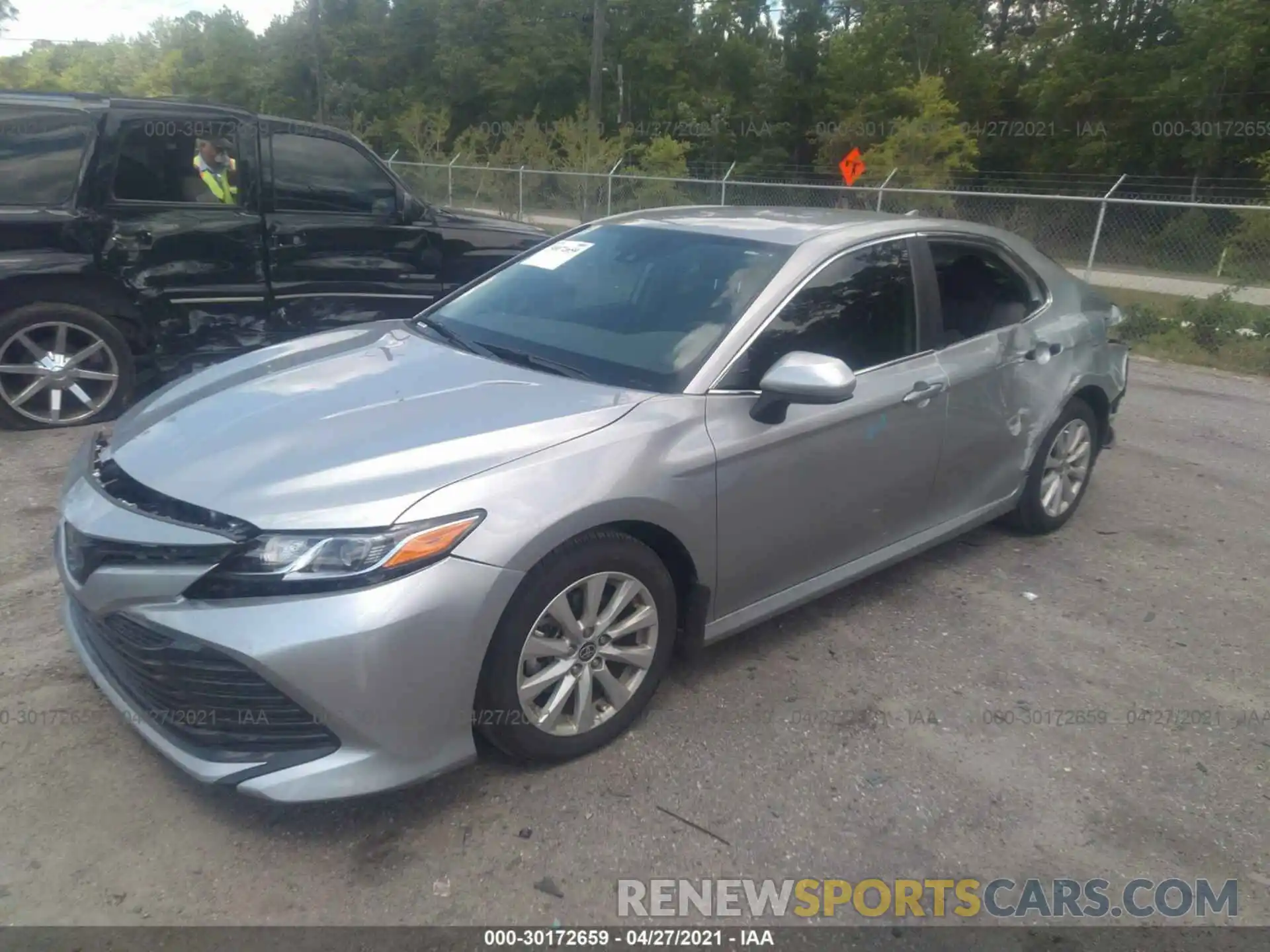 2 Photograph of a damaged car 4T1C11AKXLU966915 TOYOTA CAMRY 2020