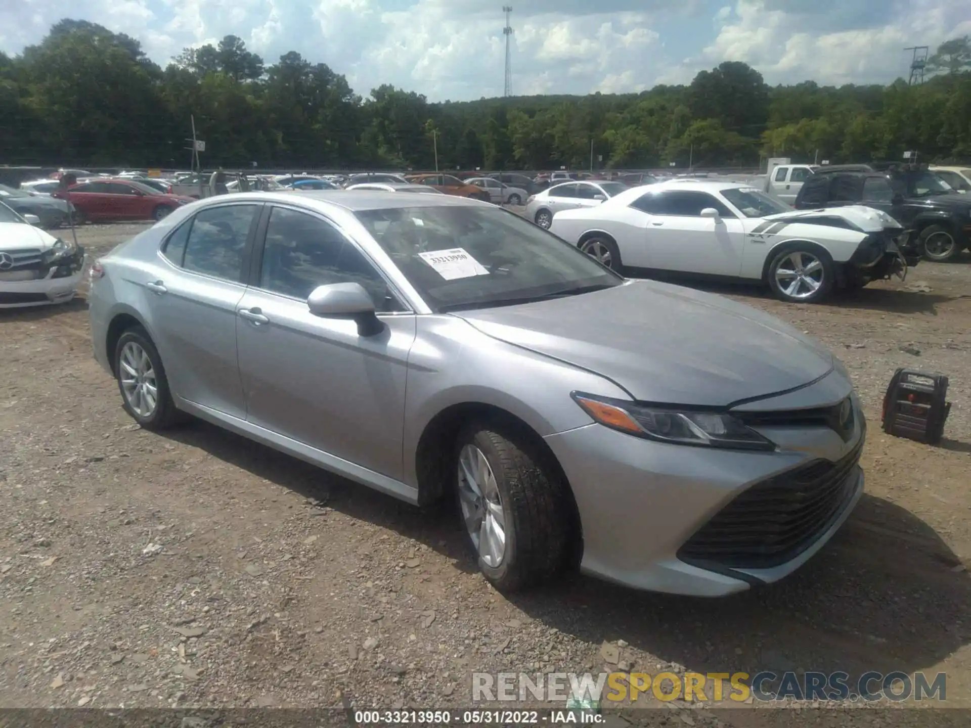 1 Photograph of a damaged car 4T1C11AKXLU970611 TOYOTA CAMRY 2020