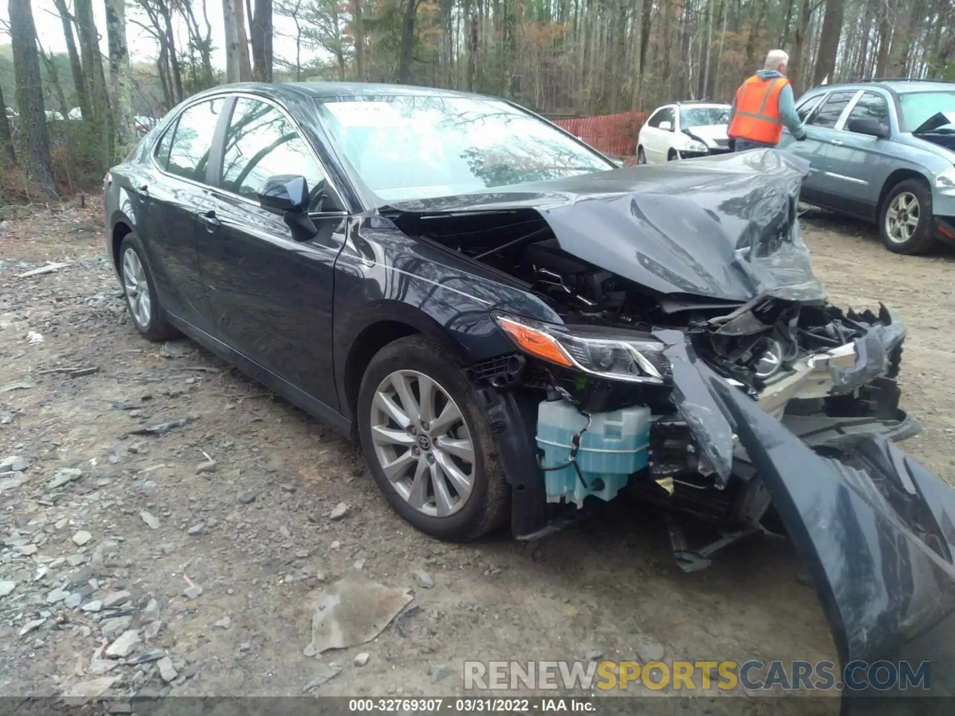 1 Photograph of a damaged car 4T1C11AKXLU971063 TOYOTA CAMRY 2020