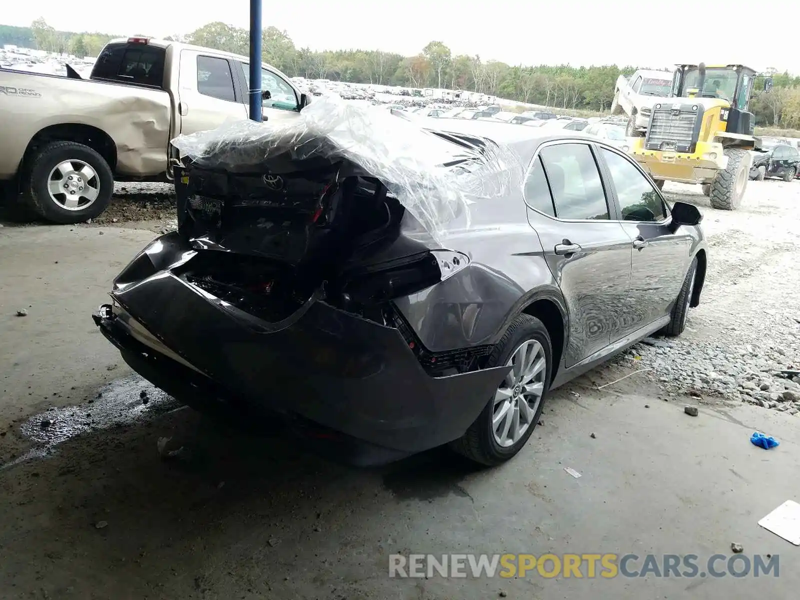 4 Photograph of a damaged car 4T1C11AKXLU975758 TOYOTA CAMRY 2020