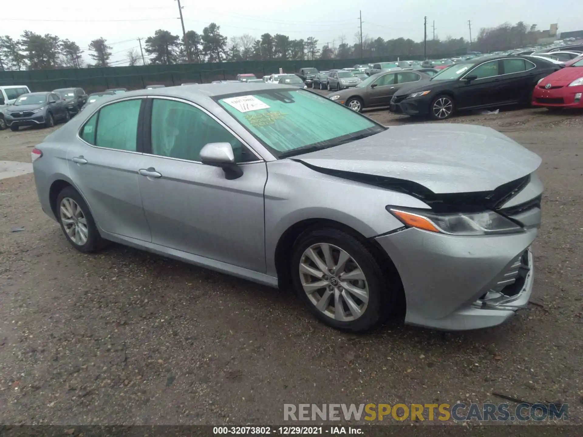 1 Photograph of a damaged car 4T1C11AKXLU980961 TOYOTA CAMRY 2020