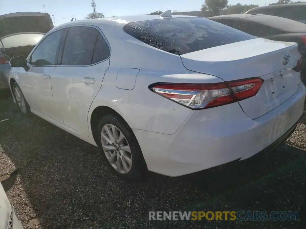 3 Photograph of a damaged car 4T1C11AKXLU984489 TOYOTA CAMRY 2020