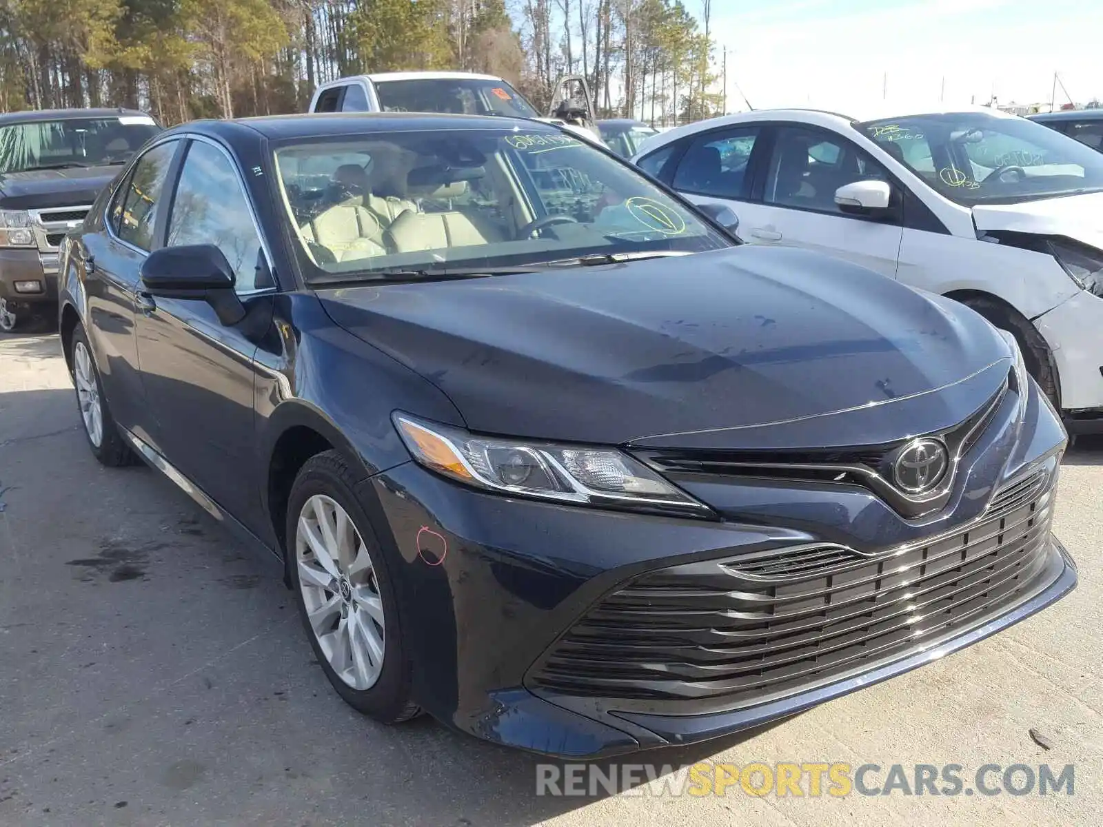 1 Photograph of a damaged car 4T1C11AKXLU986503 TOYOTA CAMRY 2020