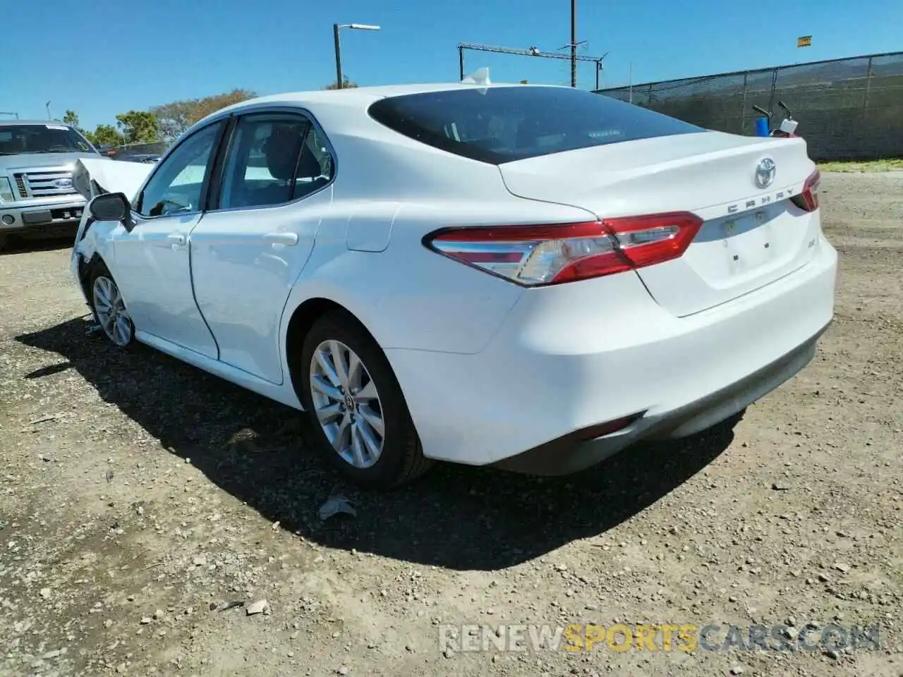 3 Photograph of a damaged car 4T1C11AKXLU989238 TOYOTA CAMRY 2020