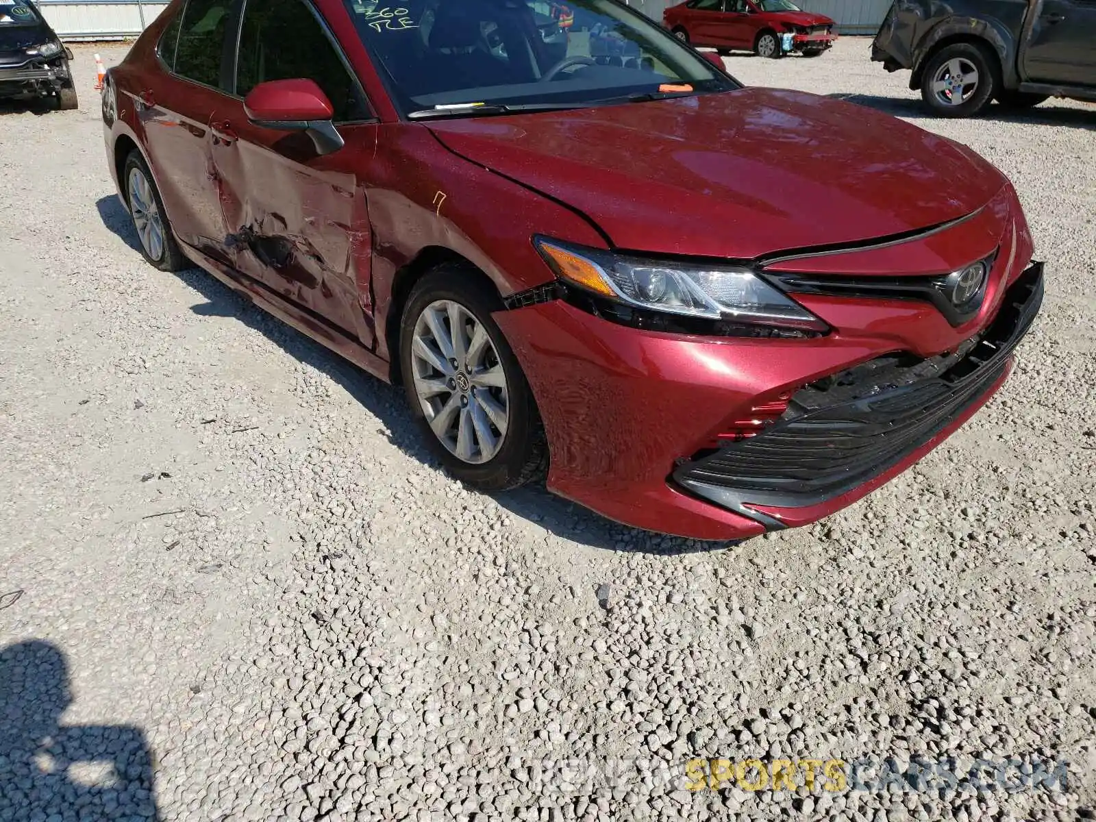 9 Photograph of a damaged car 4T1C11AKXLU989370 TOYOTA CAMRY 2020