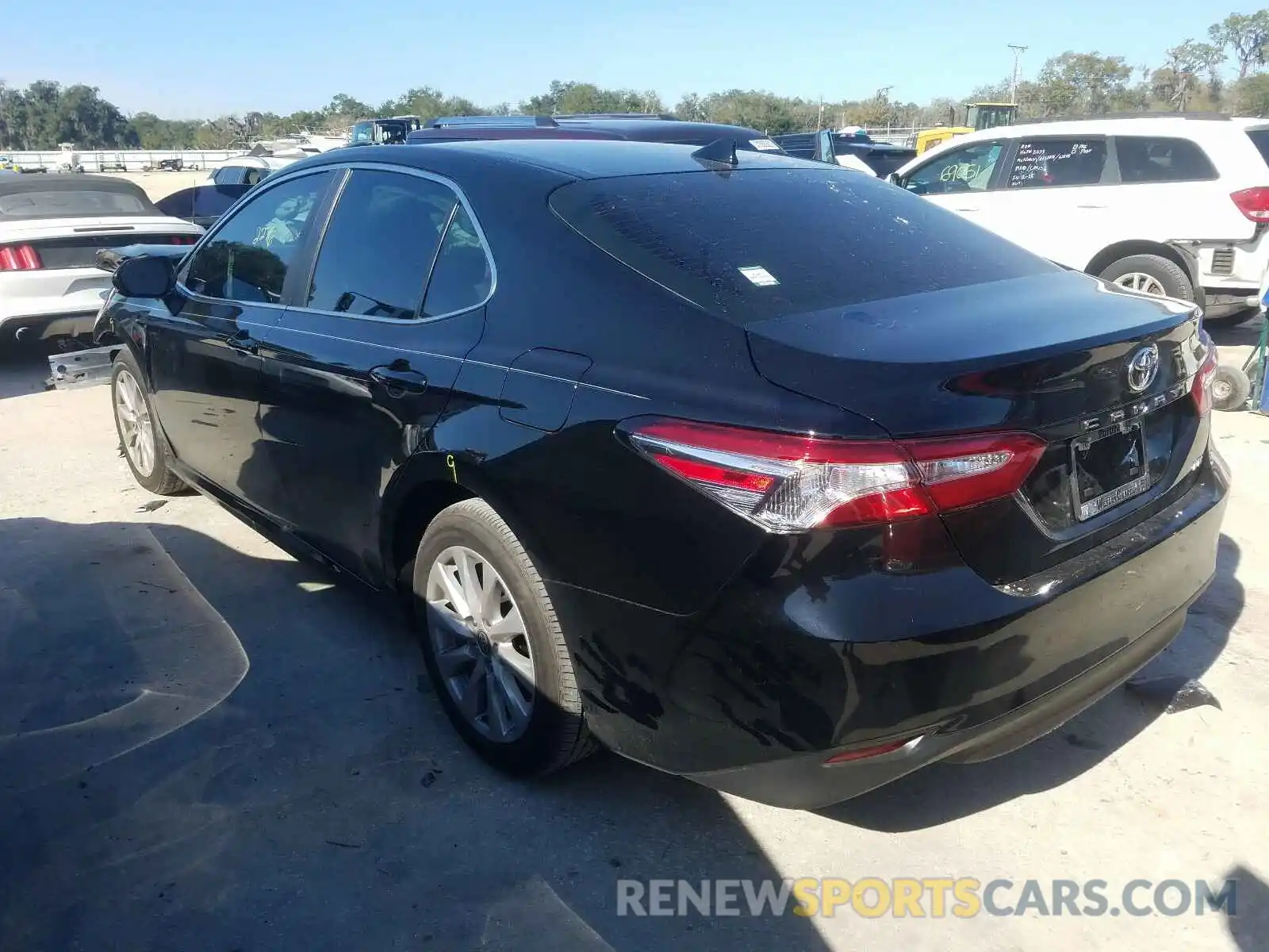 3 Photograph of a damaged car 4T1C11AKXLU993029 TOYOTA CAMRY 2020