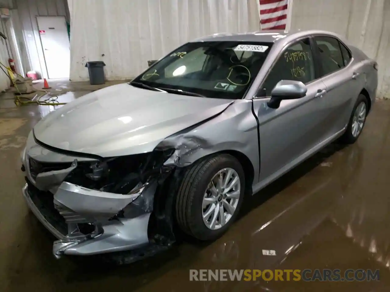 2 Photograph of a damaged car 4T1C11BK0LU007960 TOYOTA CAMRY 2020