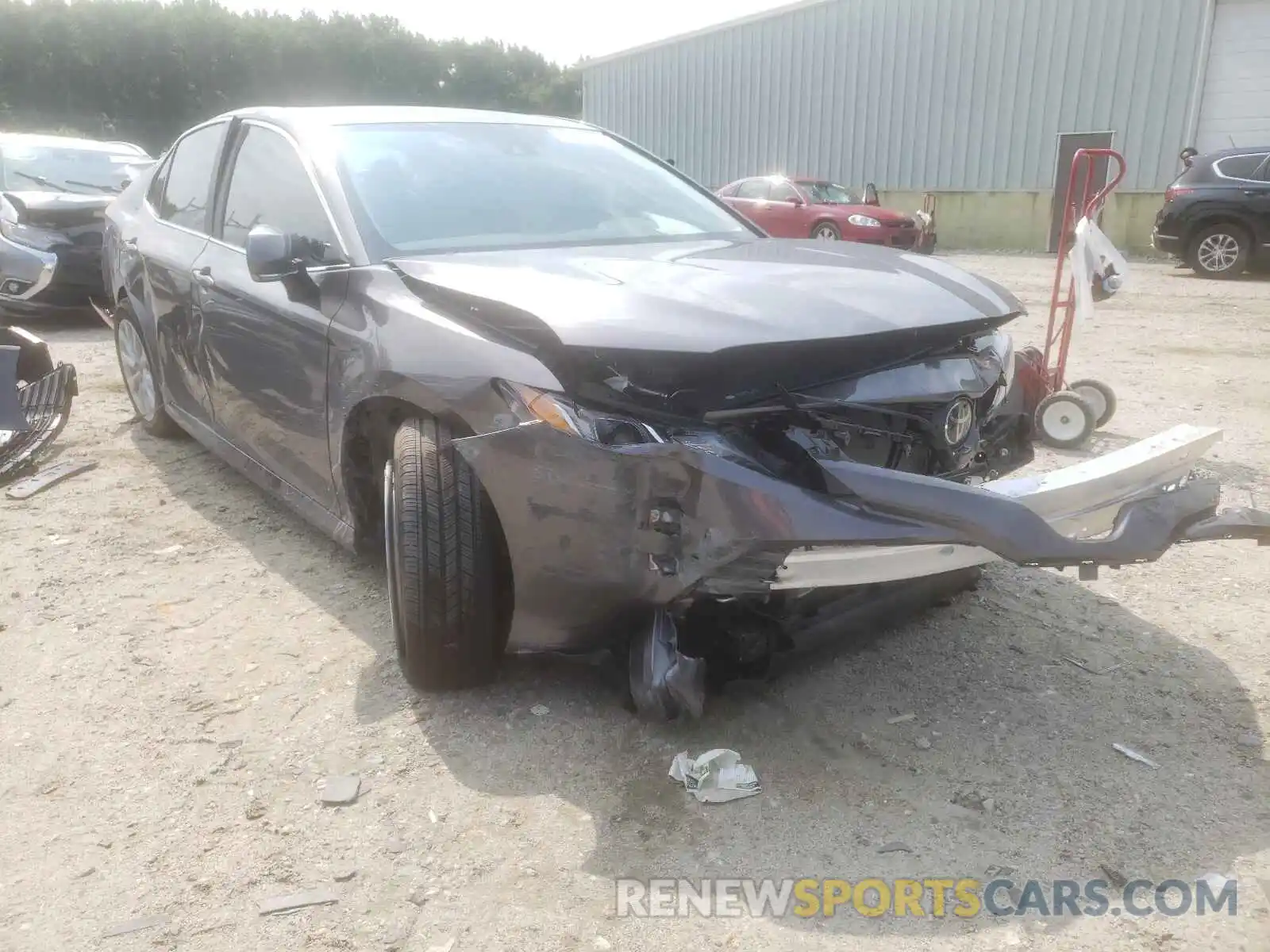 1 Photograph of a damaged car 4T1C11BK1LU016036 TOYOTA CAMRY 2020