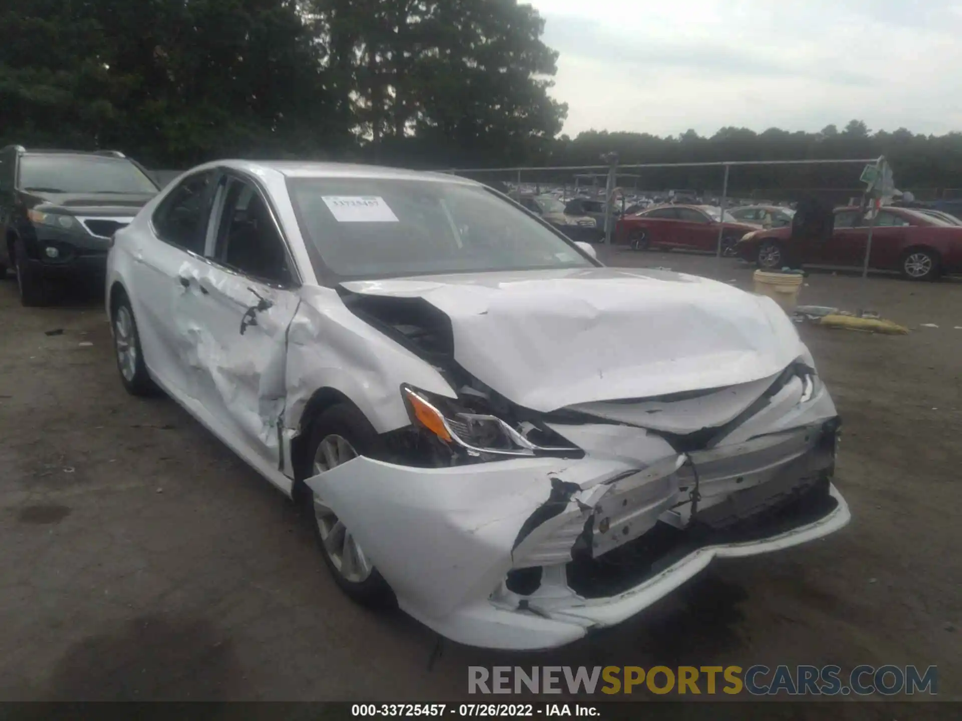 1 Photograph of a damaged car 4T1C11BK1LU017395 TOYOTA CAMRY 2020