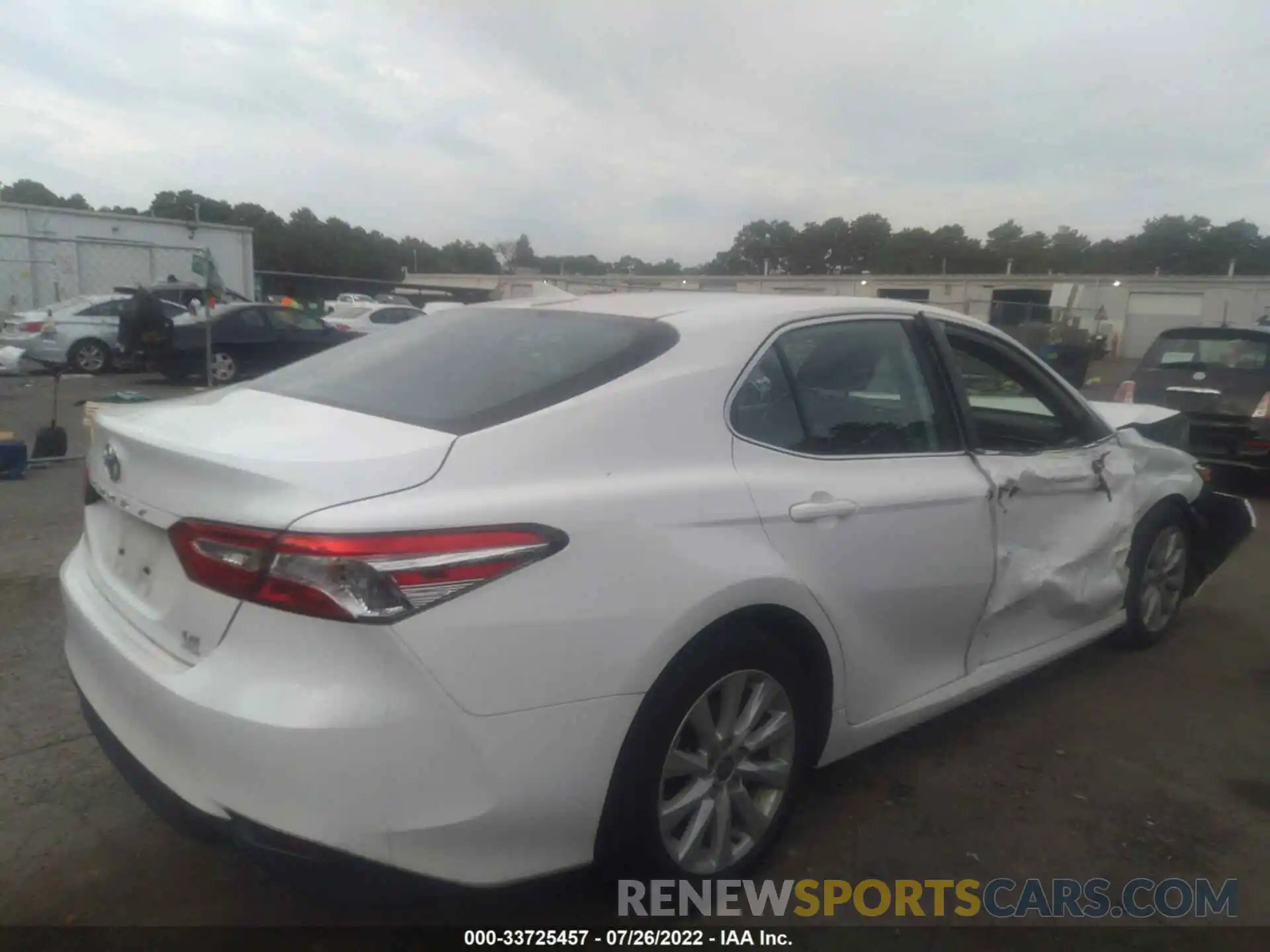 4 Photograph of a damaged car 4T1C11BK1LU017395 TOYOTA CAMRY 2020