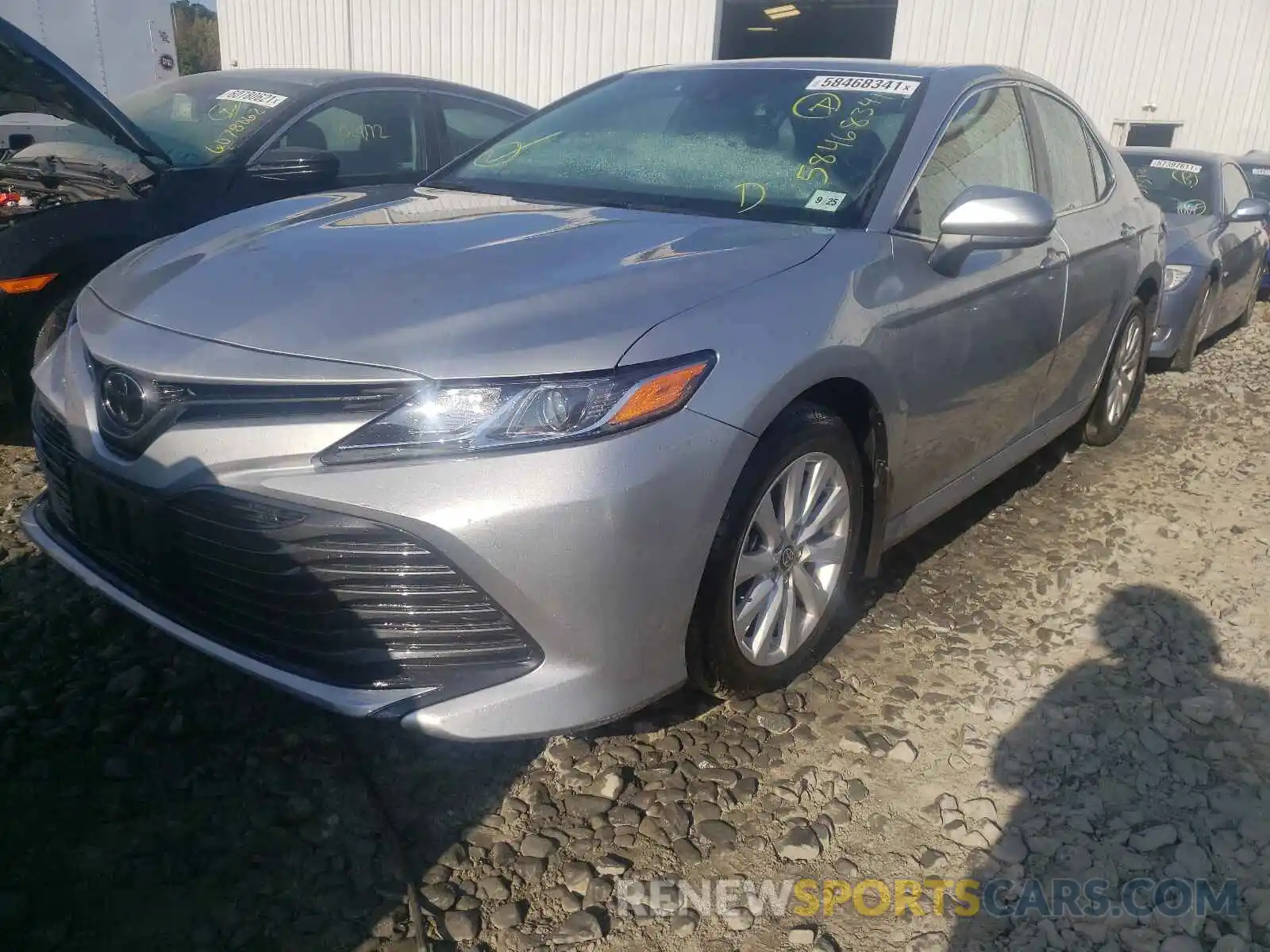 2 Photograph of a damaged car 4T1C11BK3LU007970 TOYOTA CAMRY 2020