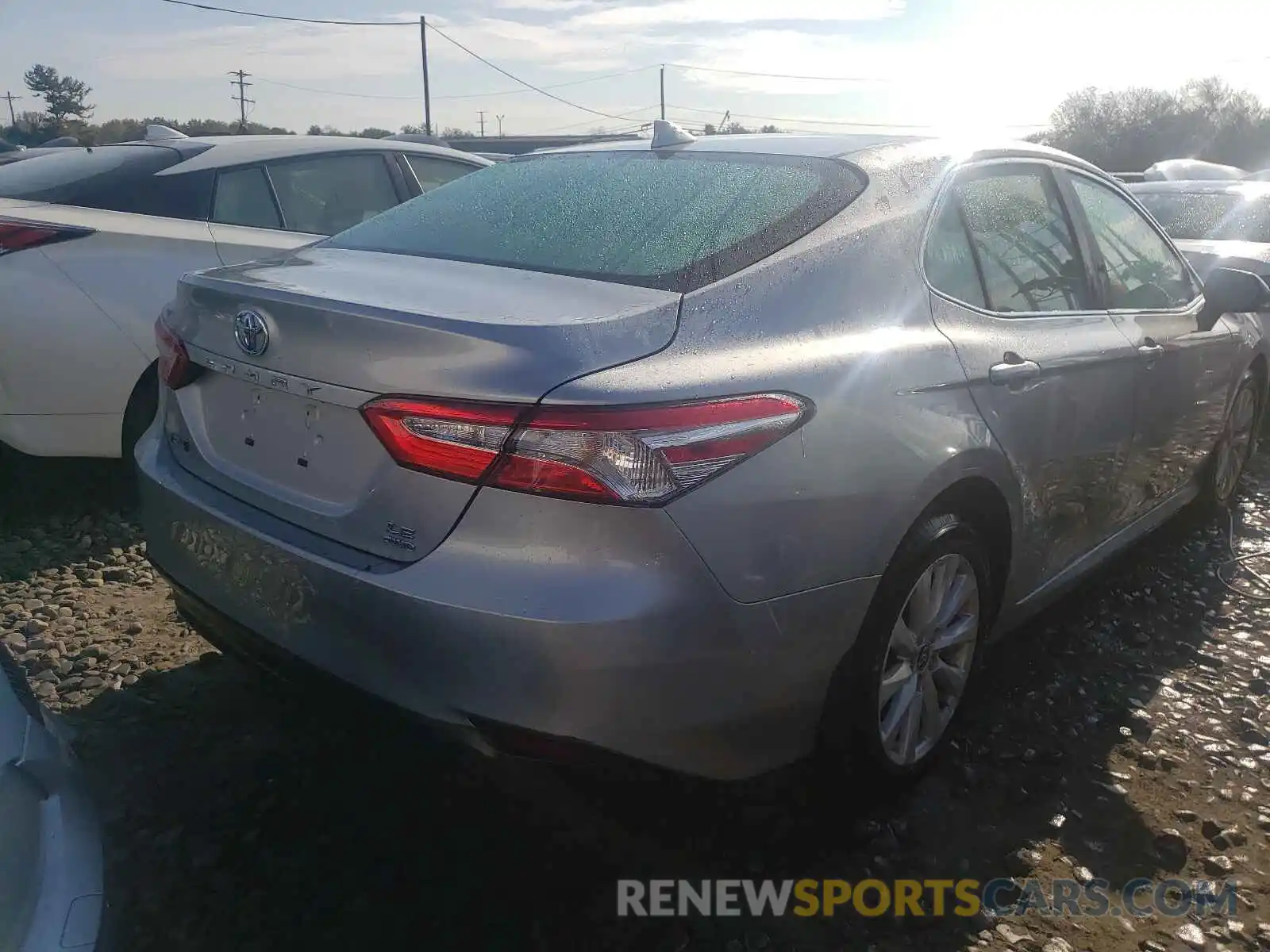 4 Photograph of a damaged car 4T1C11BK3LU007970 TOYOTA CAMRY 2020