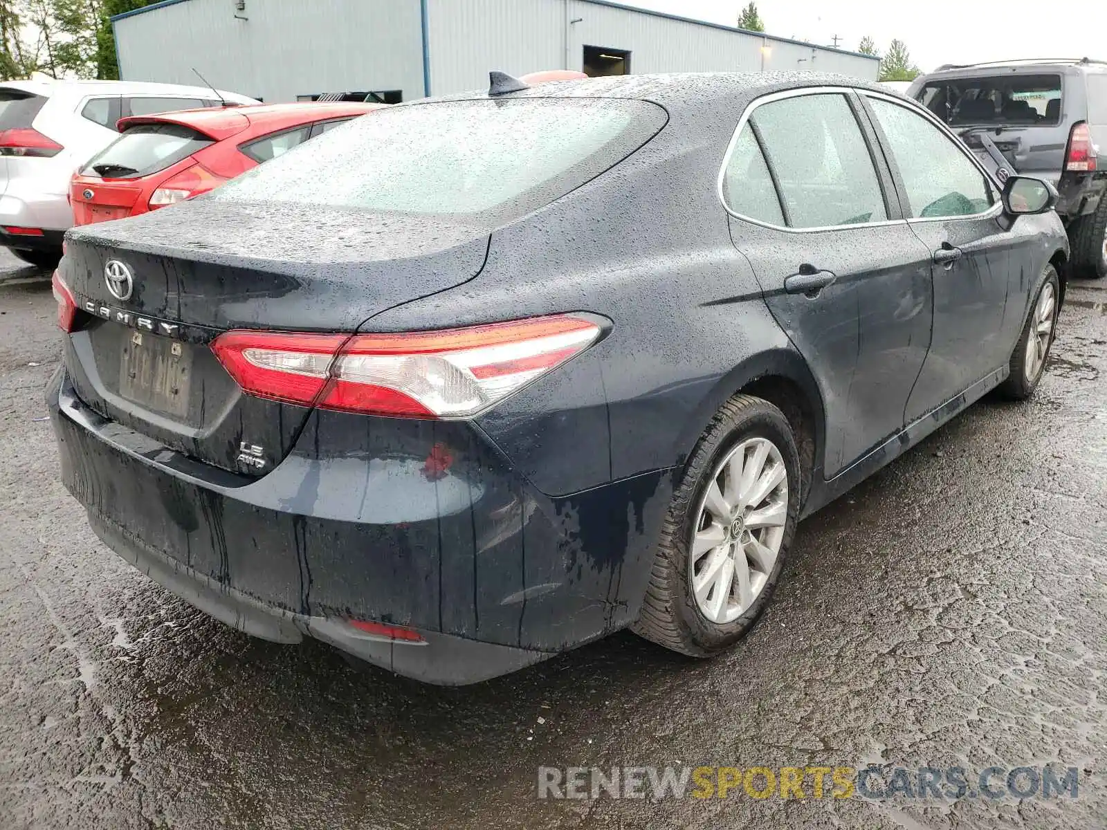 4 Photograph of a damaged car 4T1C11BK3LU008309 TOYOTA CAMRY 2020