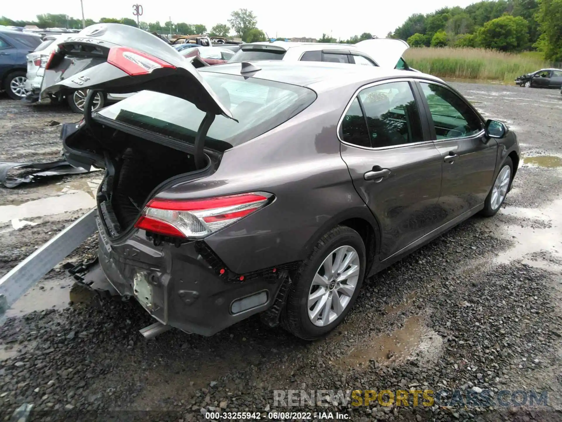 4 Photograph of a damaged car 4T1C11BK3LU008777 TOYOTA CAMRY 2020