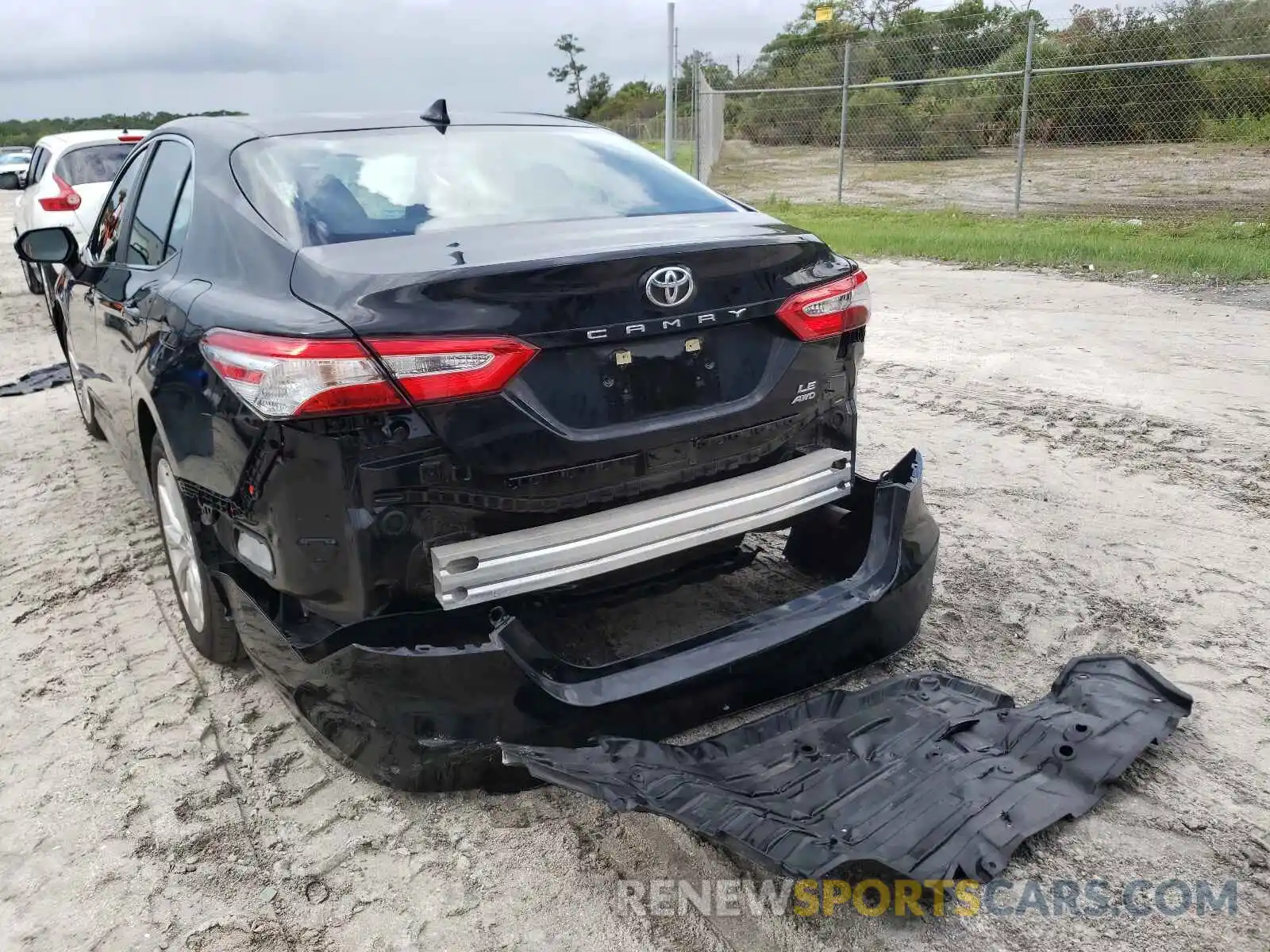 9 Photograph of a damaged car 4T1C11BK3LU011307 TOYOTA CAMRY 2020