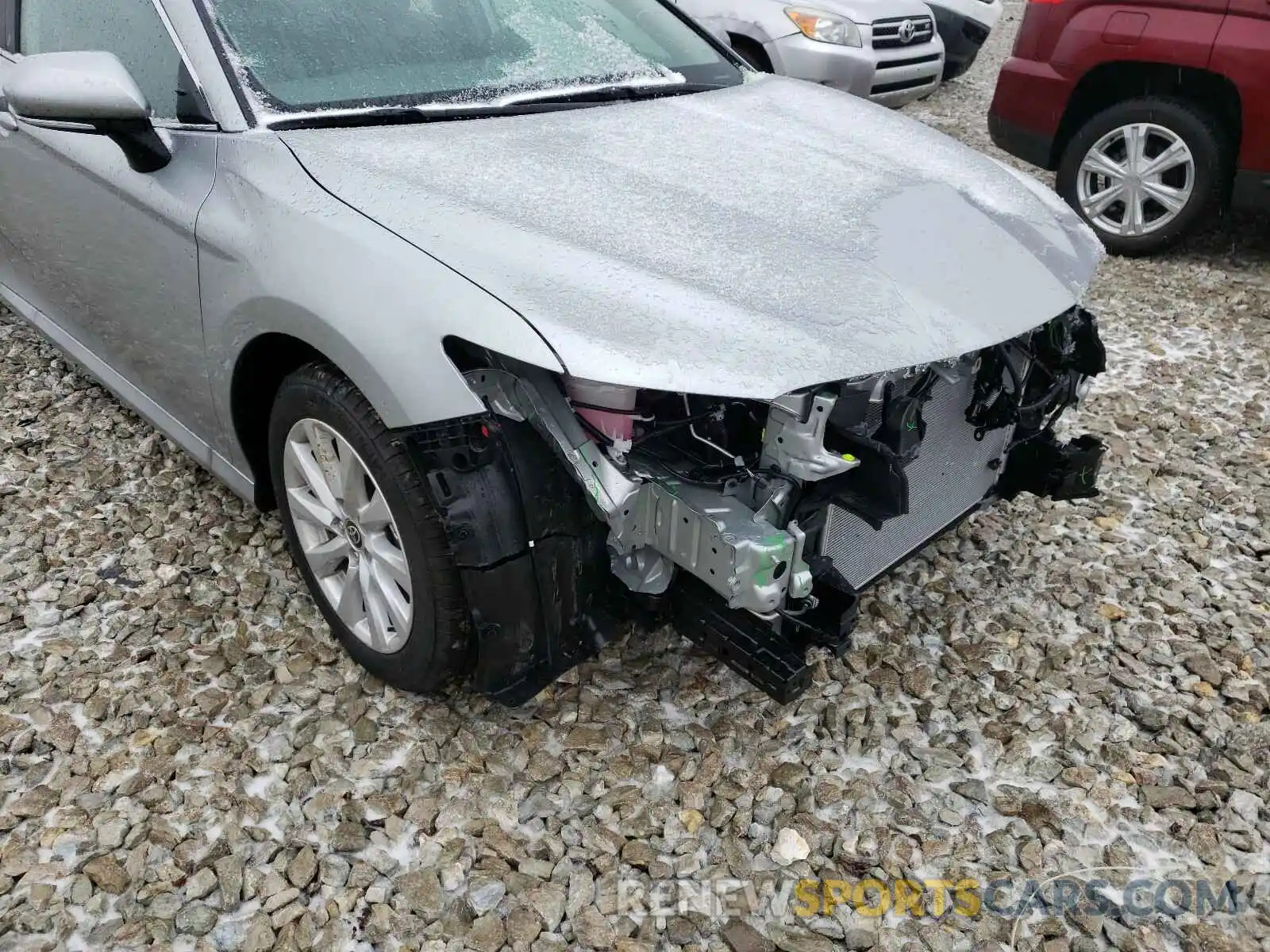 9 Photograph of a damaged car 4T1C11BK3LU018886 TOYOTA CAMRY 2020