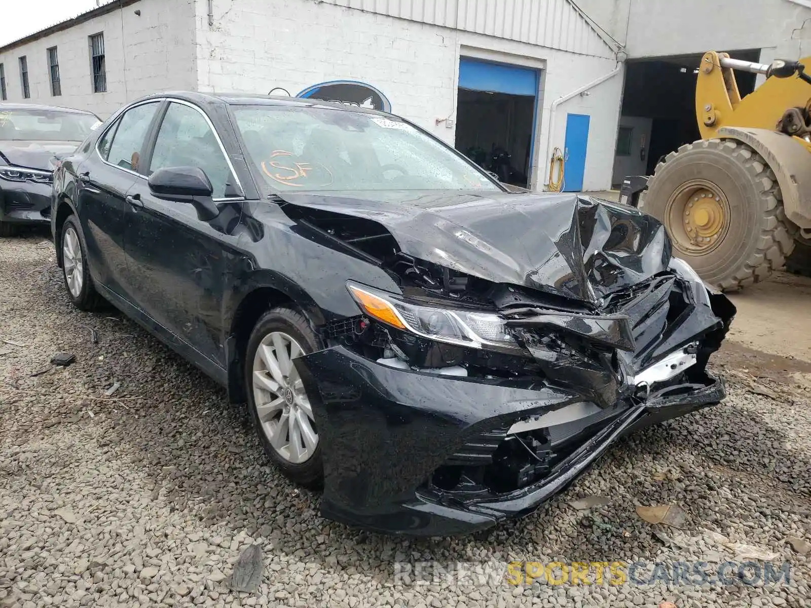 1 Photograph of a damaged car 4T1C11BK4LU003412 TOYOTA CAMRY 2020