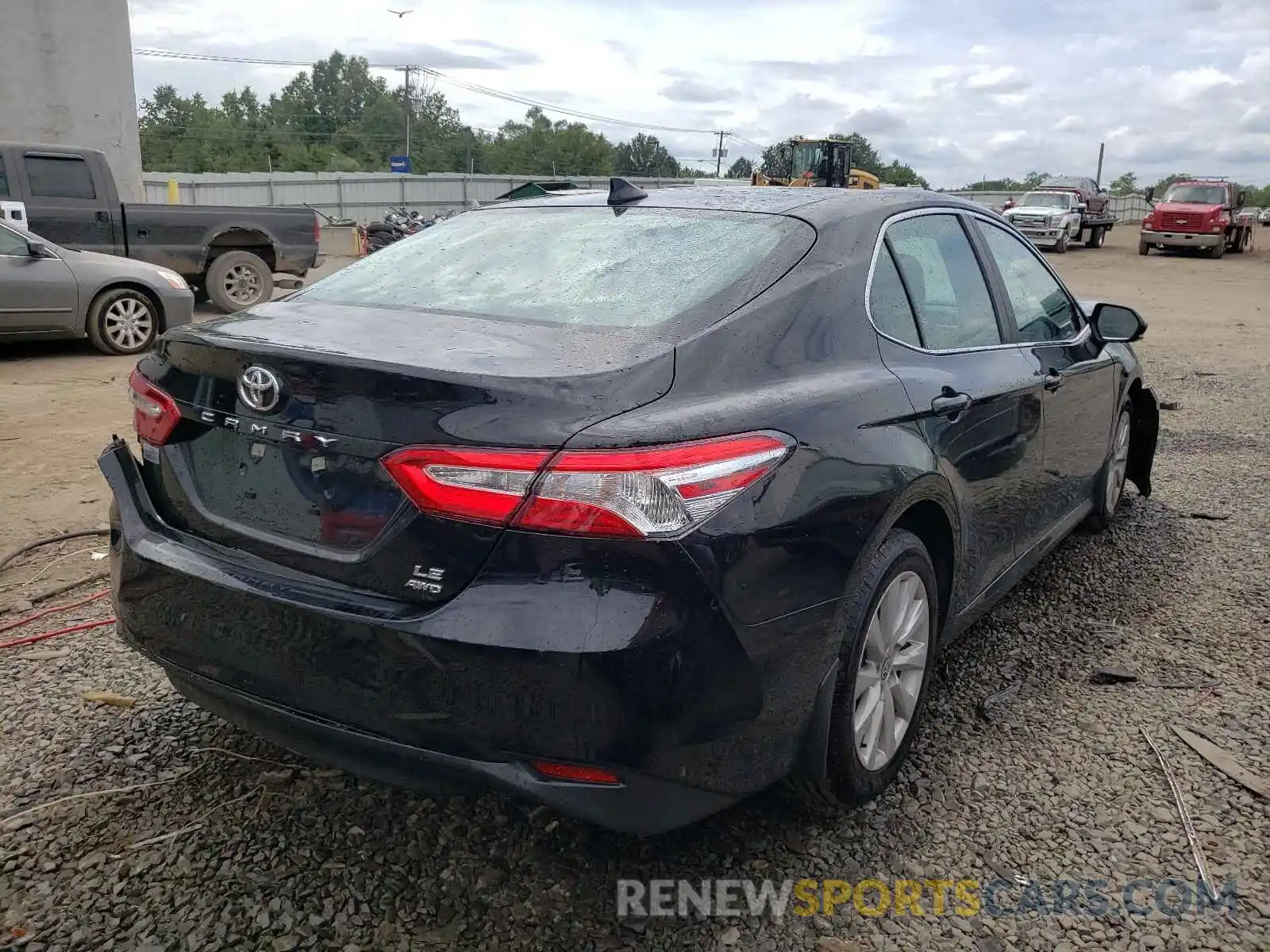 4 Photograph of a damaged car 4T1C11BK4LU003412 TOYOTA CAMRY 2020