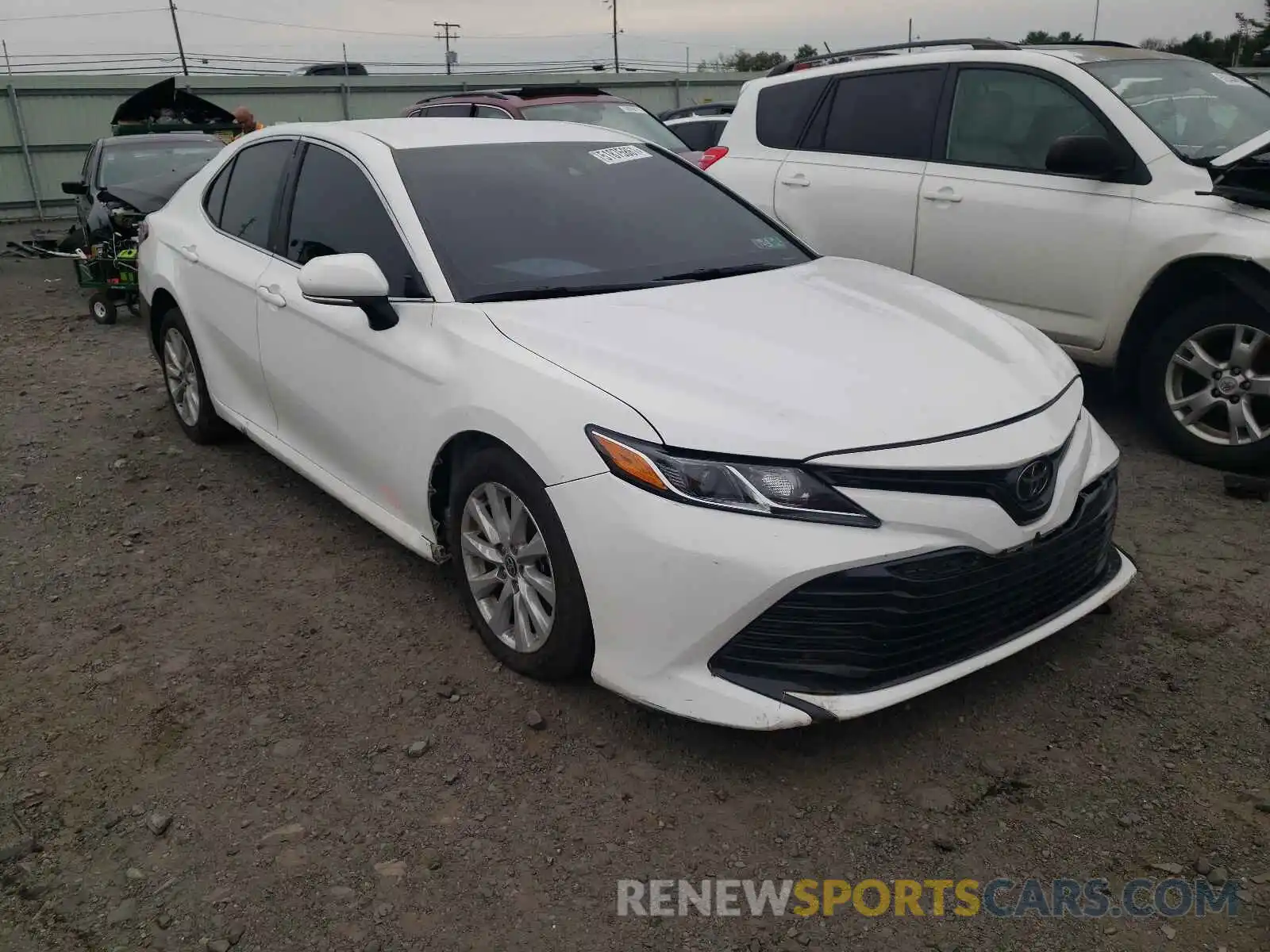 1 Photograph of a damaged car 4T1C11BK4LU009842 TOYOTA CAMRY 2020