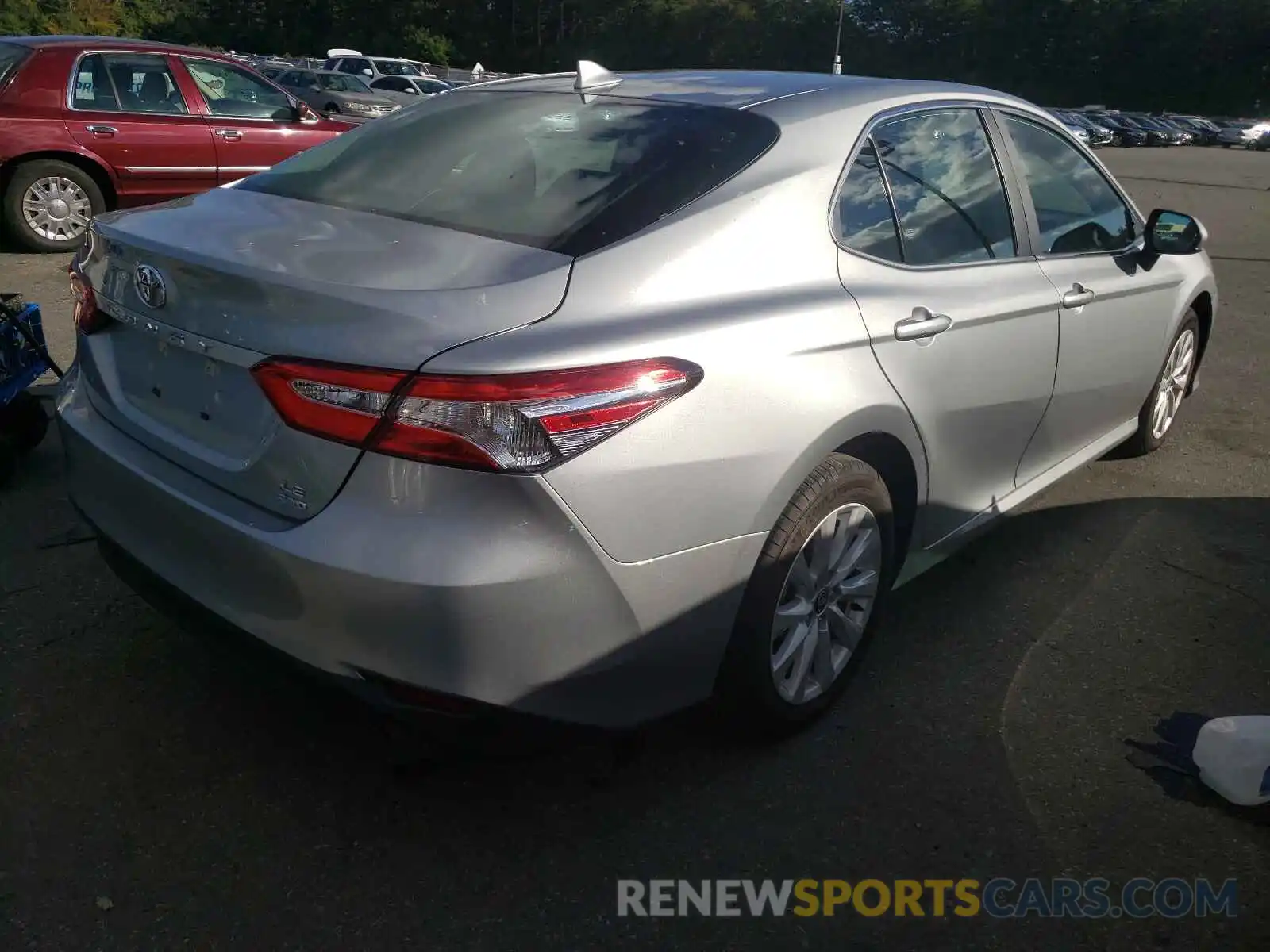 4 Photograph of a damaged car 4T1C11BK4LU014801 TOYOTA CAMRY 2020