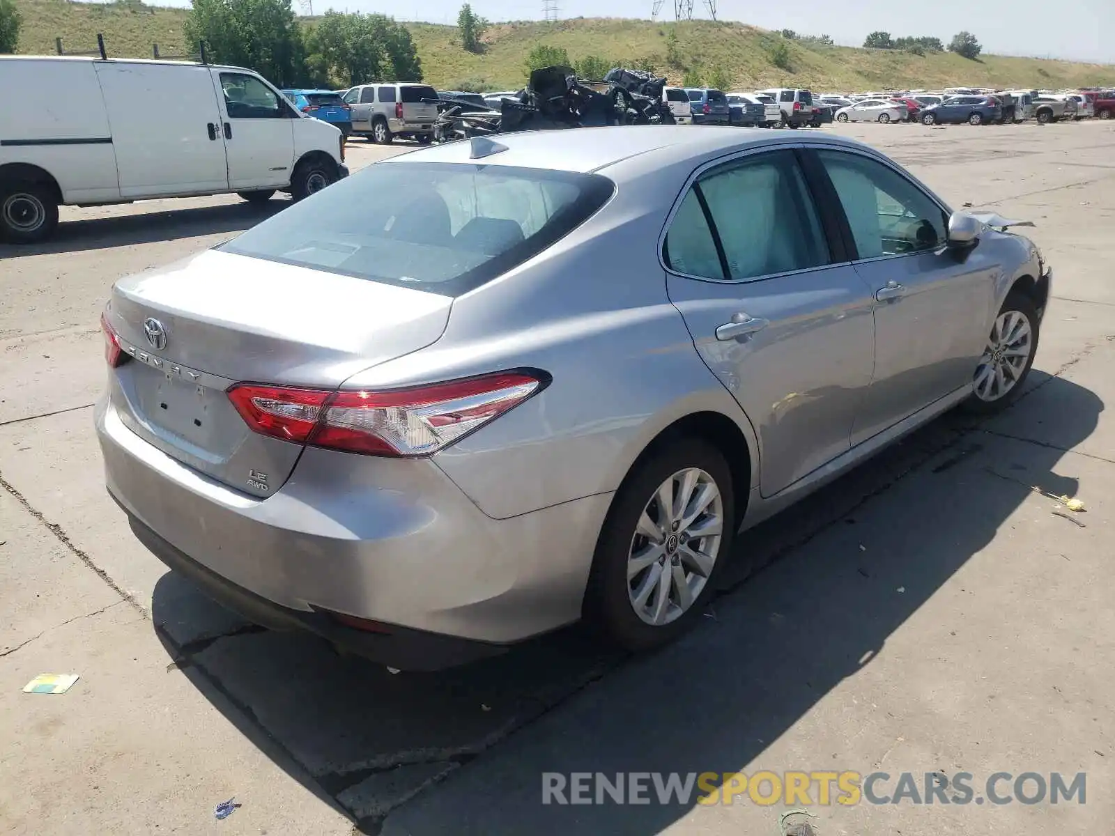 4 Photograph of a damaged car 4T1C11BK5LU007226 TOYOTA CAMRY 2020