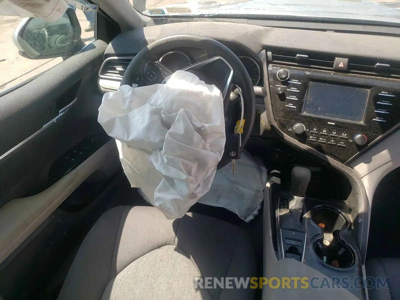 9 Photograph of a damaged car 4T1C11BK5LU007226 TOYOTA CAMRY 2020