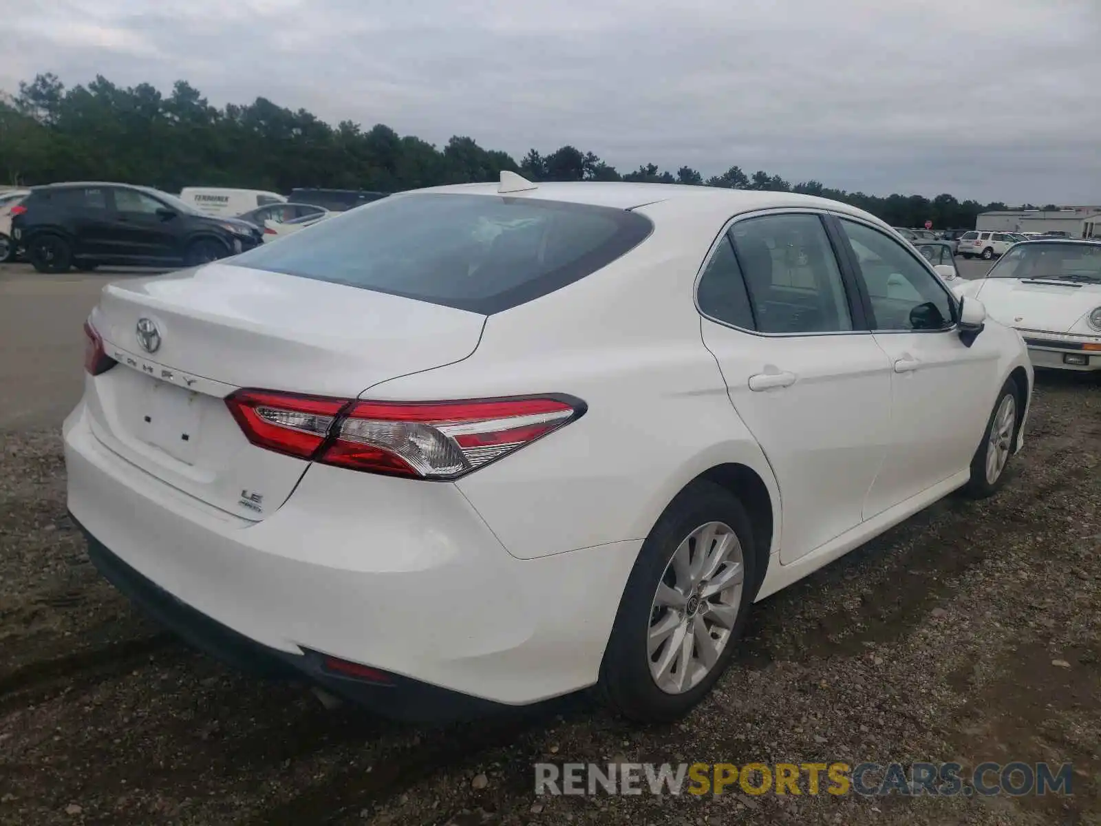 4 Photograph of a damaged car 4T1C11BK5LU016699 TOYOTA CAMRY 2020