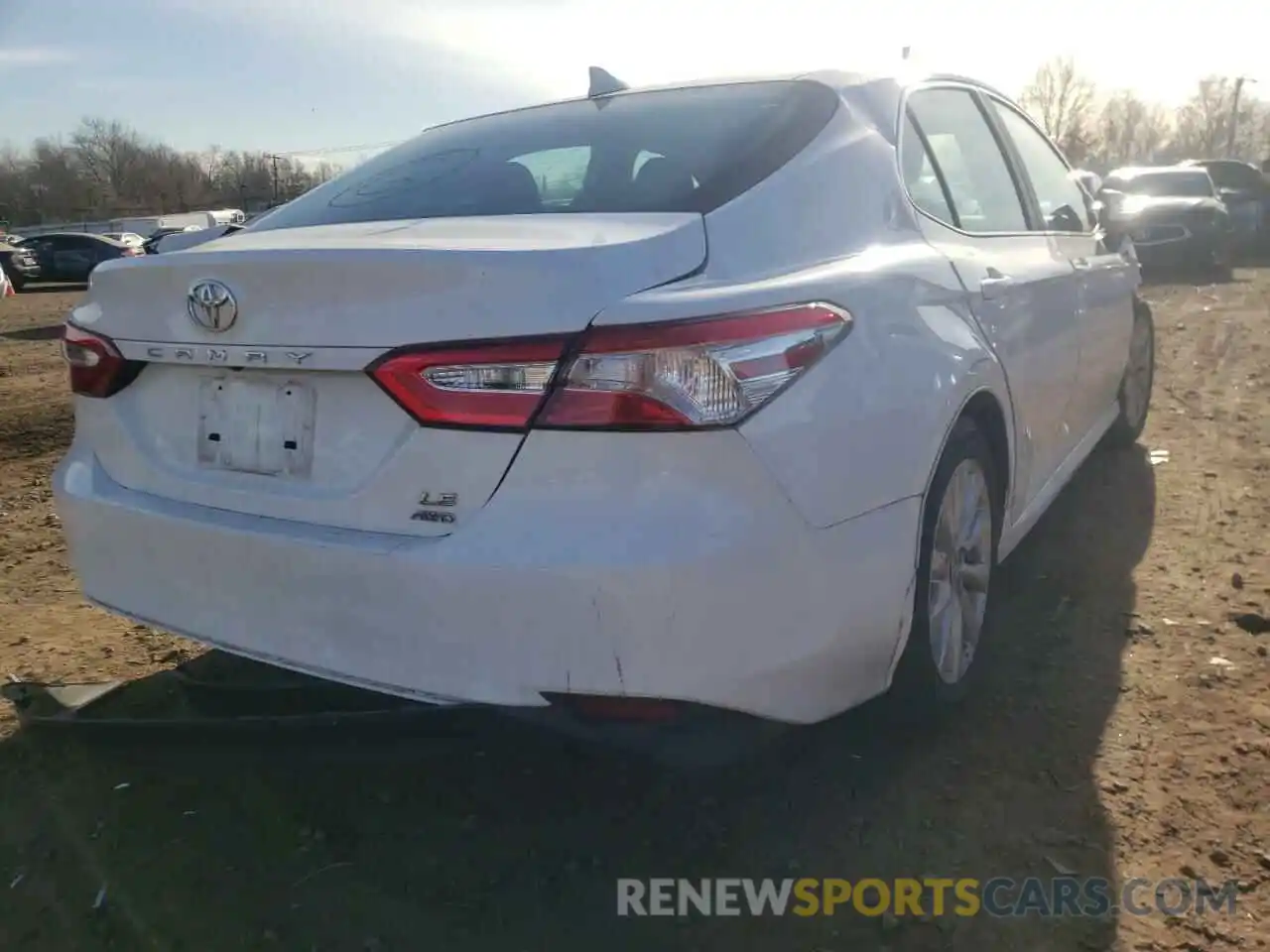 4 Photograph of a damaged car 4T1C11BK6LU002908 TOYOTA CAMRY 2020