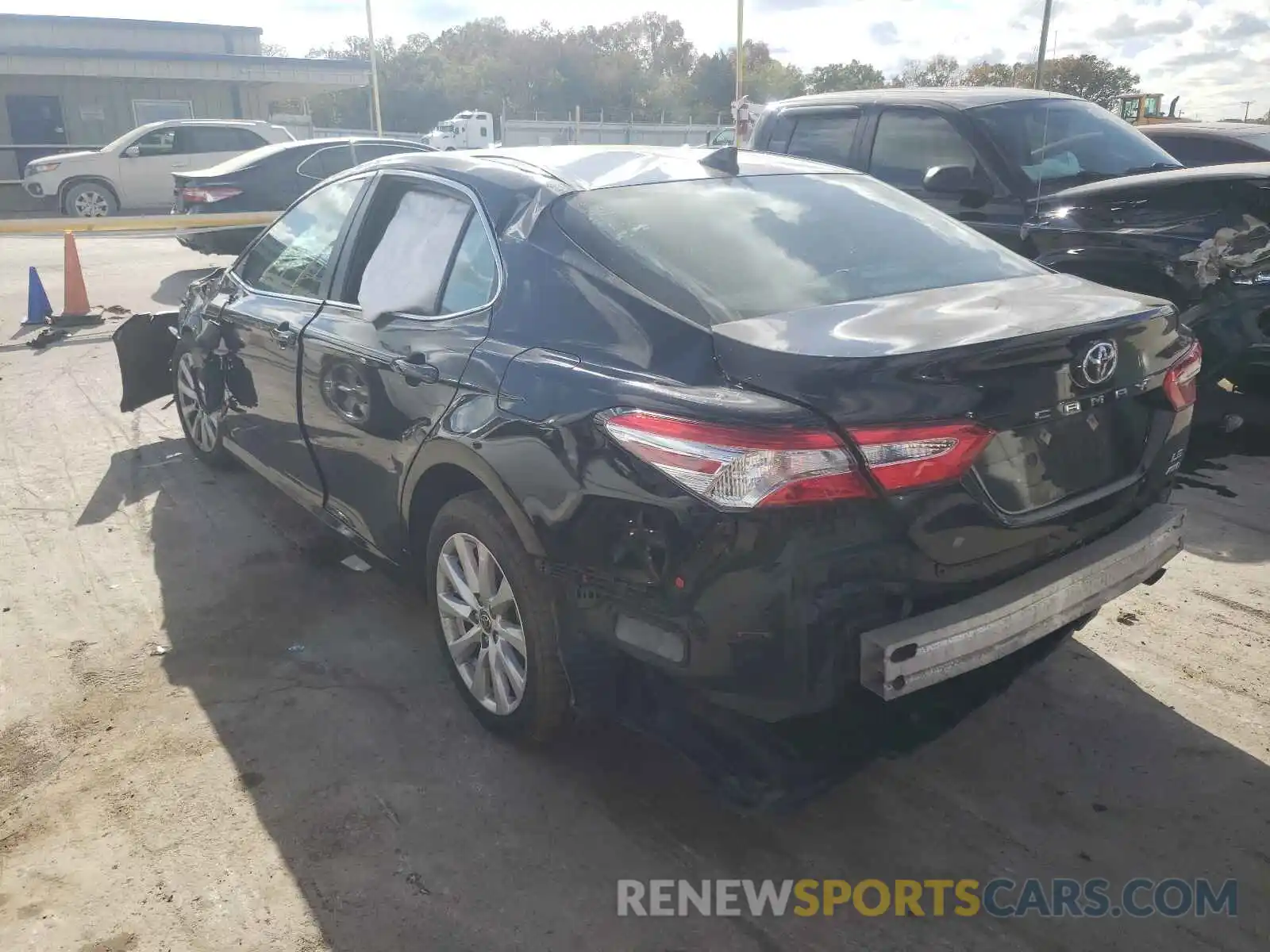 3 Photograph of a damaged car 4T1C11BK6LU004240 TOYOTA CAMRY 2020