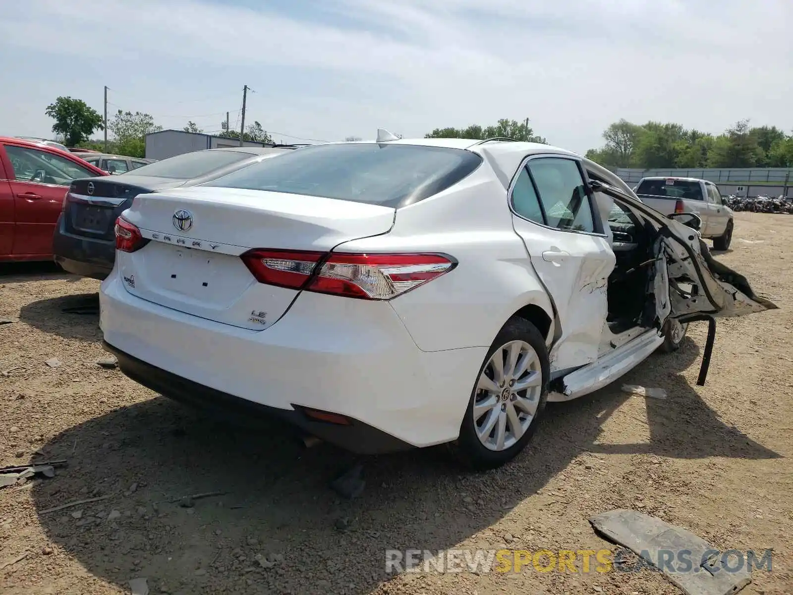 4 Photograph of a damaged car 4T1C11BK6LU006716 TOYOTA CAMRY 2020