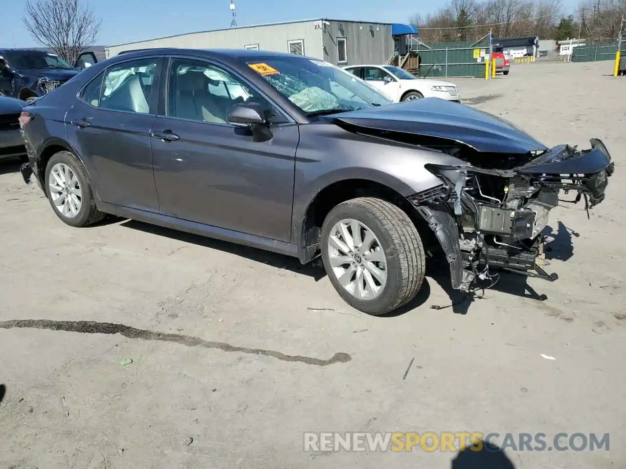 4 Photograph of a damaged car 4T1C11BK6LU008482 TOYOTA CAMRY 2020