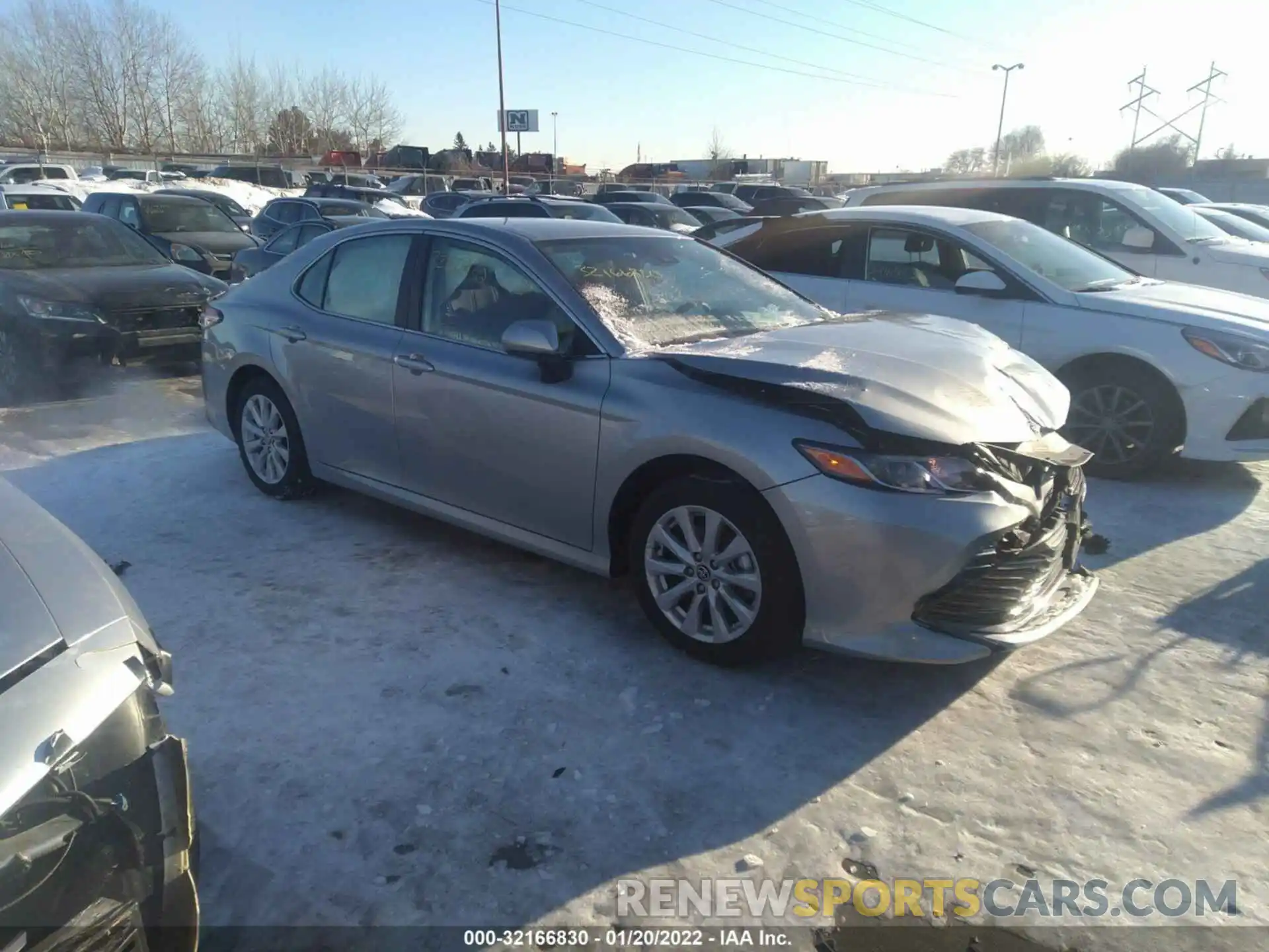 1 Photograph of a damaged car 4T1C11BK6LU013665 TOYOTA CAMRY 2020