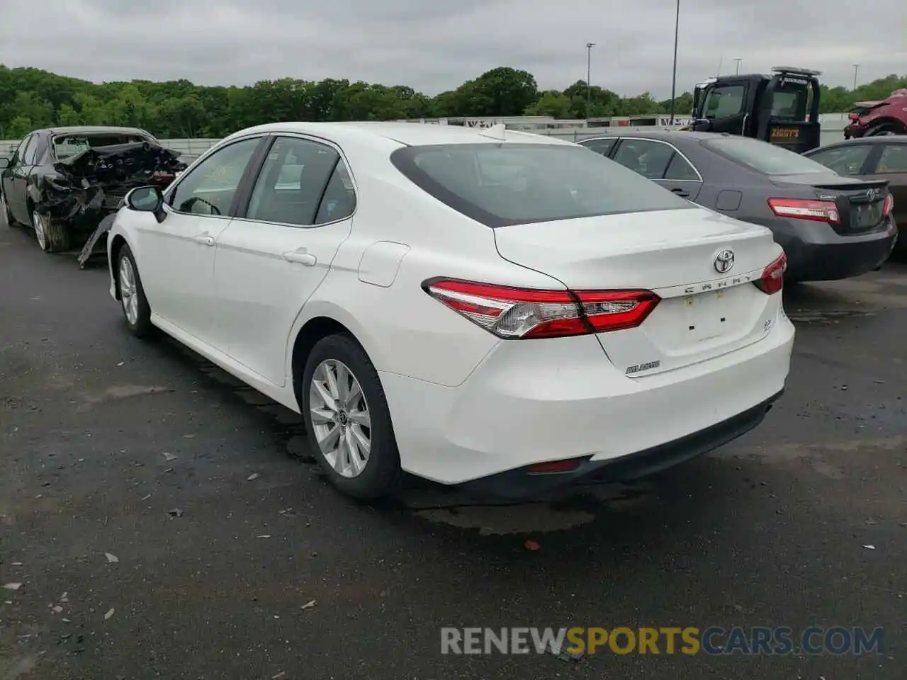 3 Photograph of a damaged car 4T1C11BK7LU009351 TOYOTA CAMRY 2020