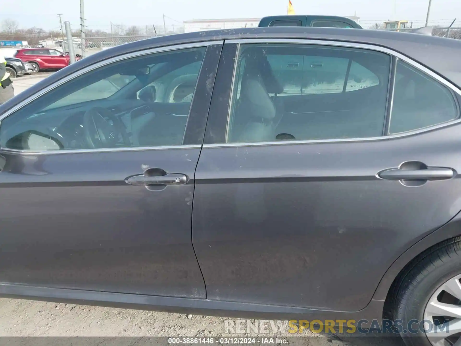 14 Photograph of a damaged car 4T1C11BK7LU012783 TOYOTA CAMRY 2020