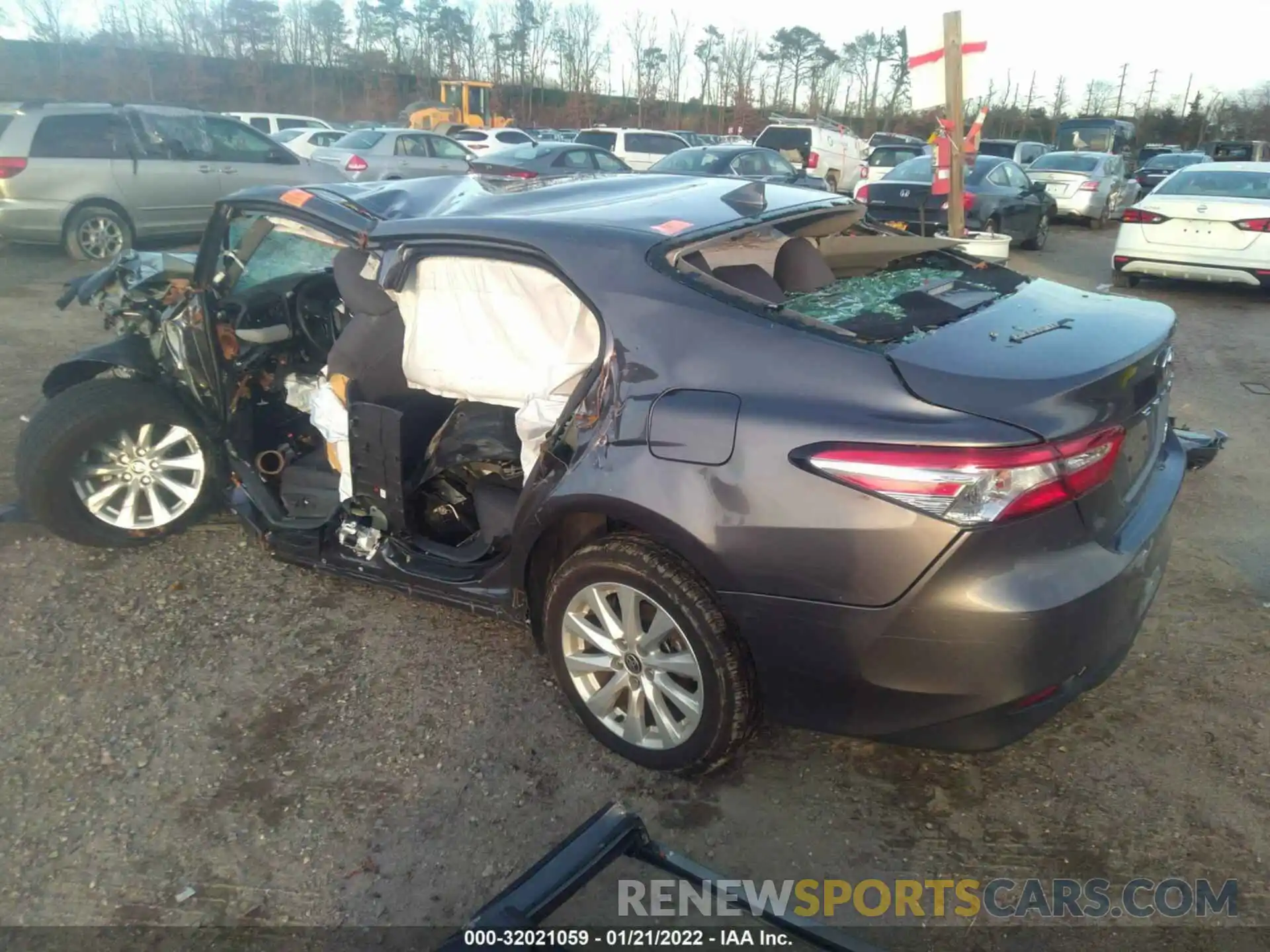 3 Photograph of a damaged car 4T1C11BK8LU005227 TOYOTA CAMRY 2020