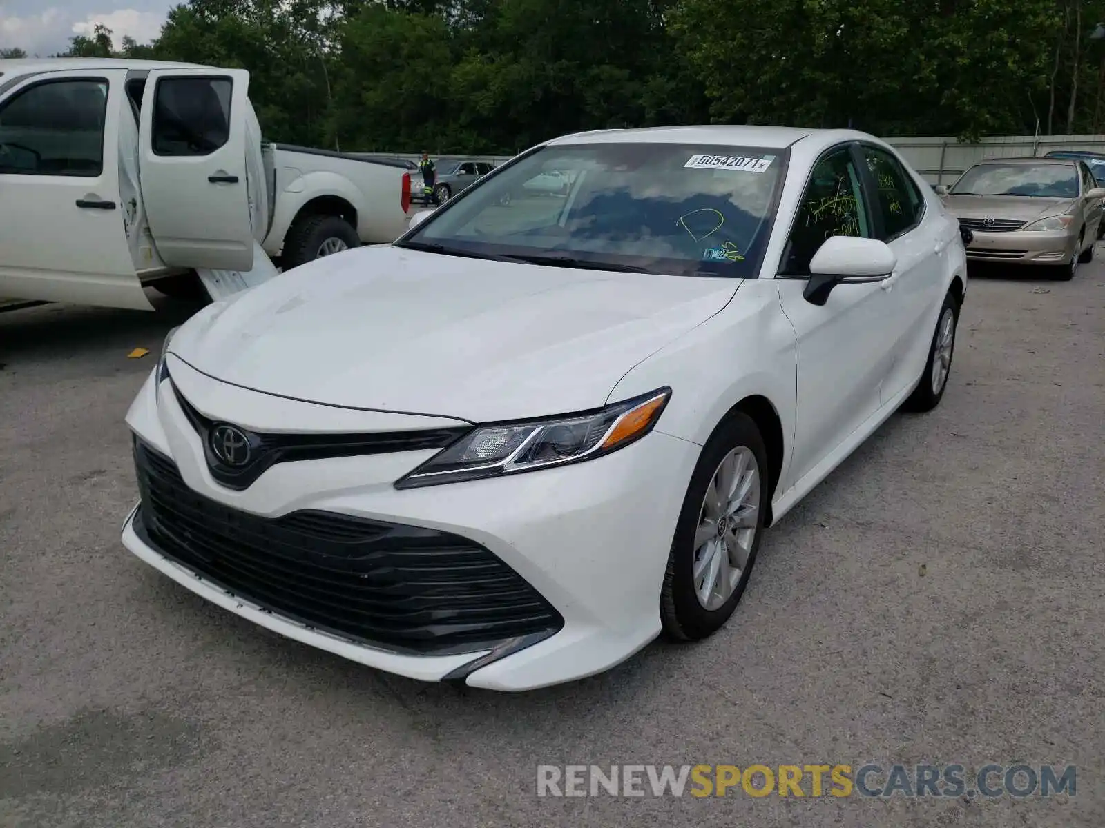 2 Photograph of a damaged car 4T1C11BK8LU010587 TOYOTA CAMRY 2020