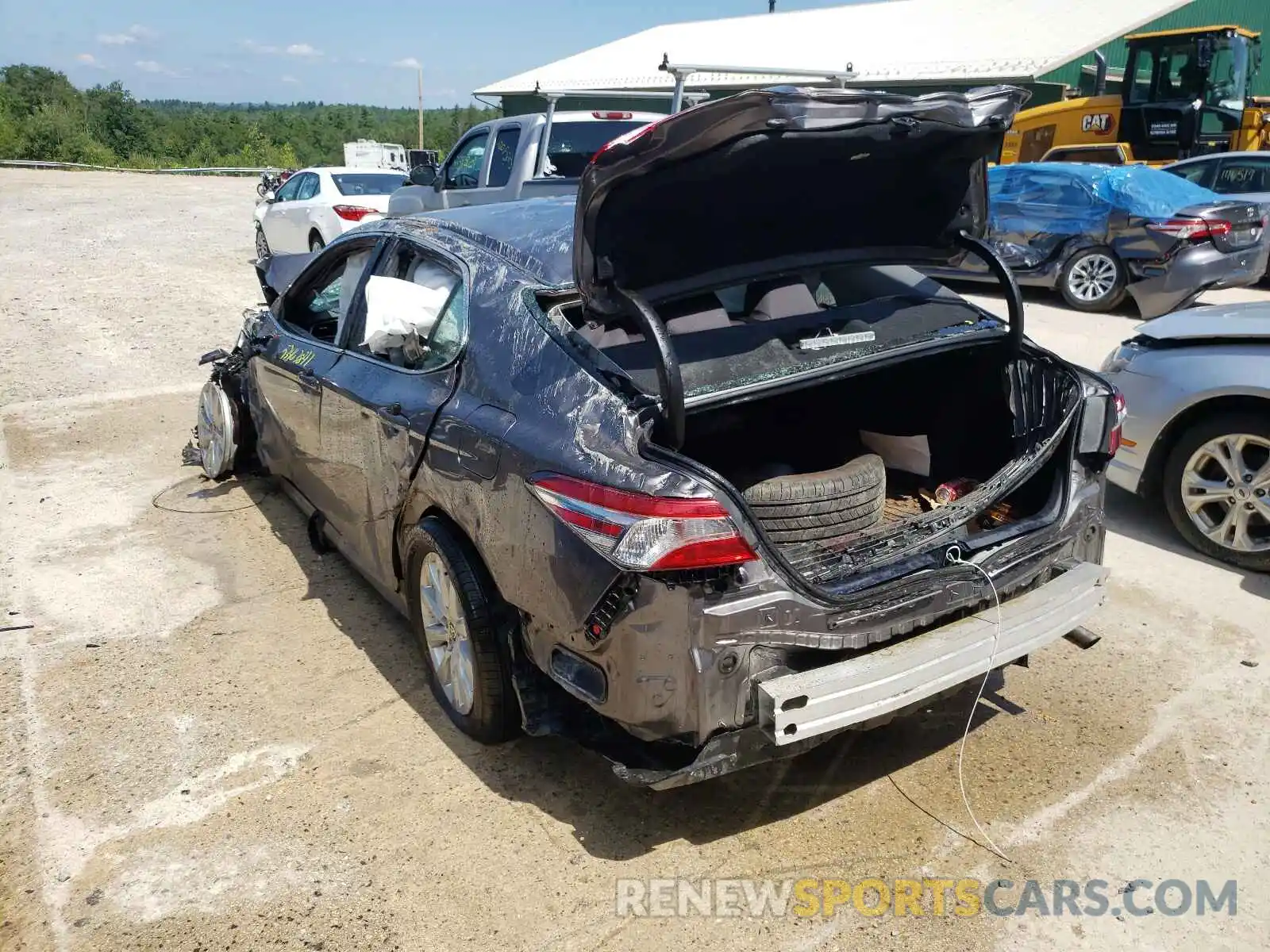 3 Photograph of a damaged car 4T1C11BK8LU012971 TOYOTA CAMRY 2020