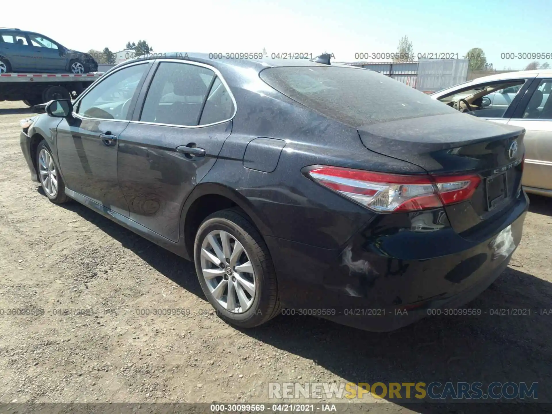 3 Photograph of a damaged car 4T1C11BKXLU006735 TOYOTA CAMRY 2020