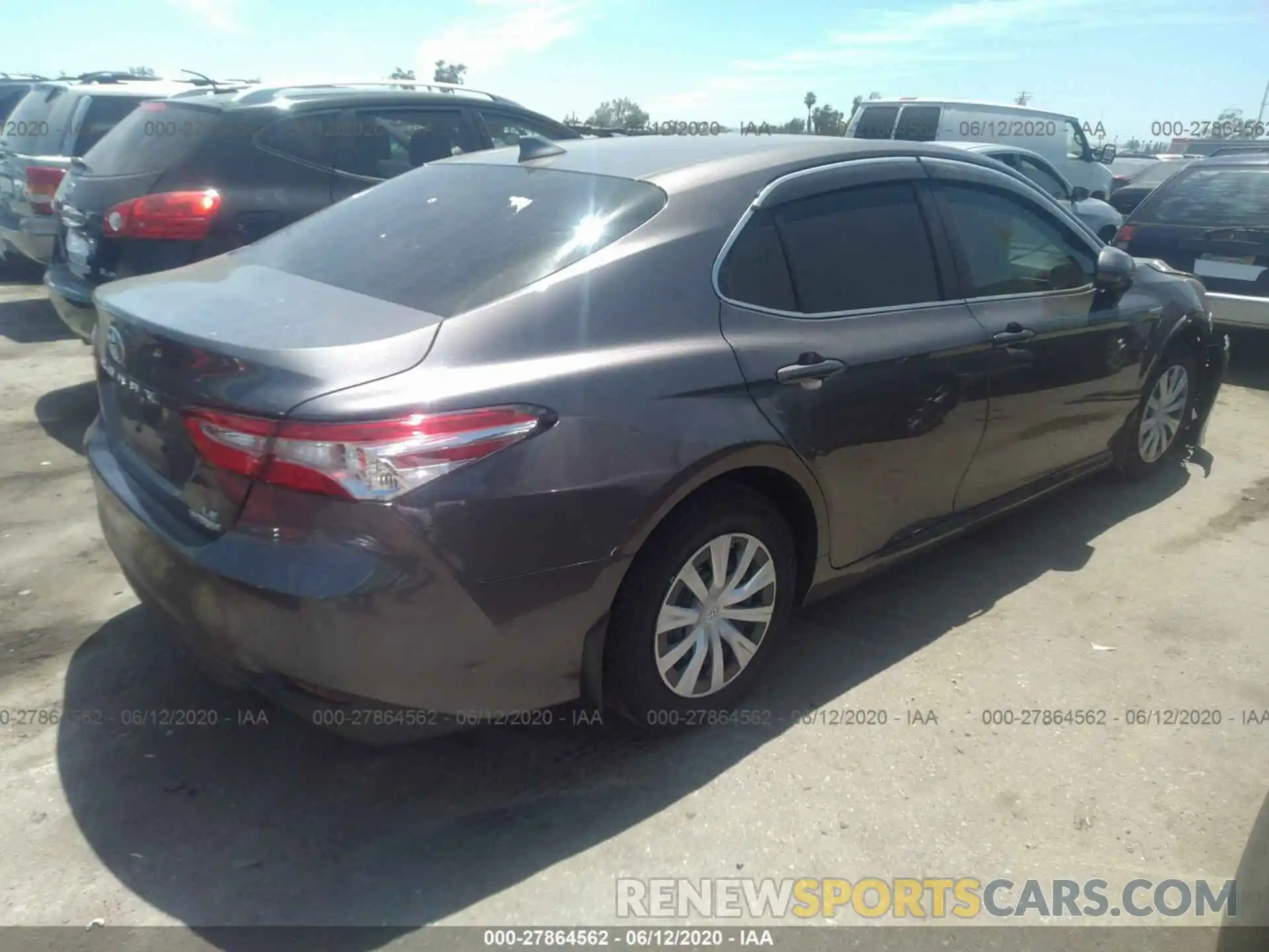 4 Photograph of a damaged car 4T1C31AK0LU011972 TOYOTA CAMRY 2020