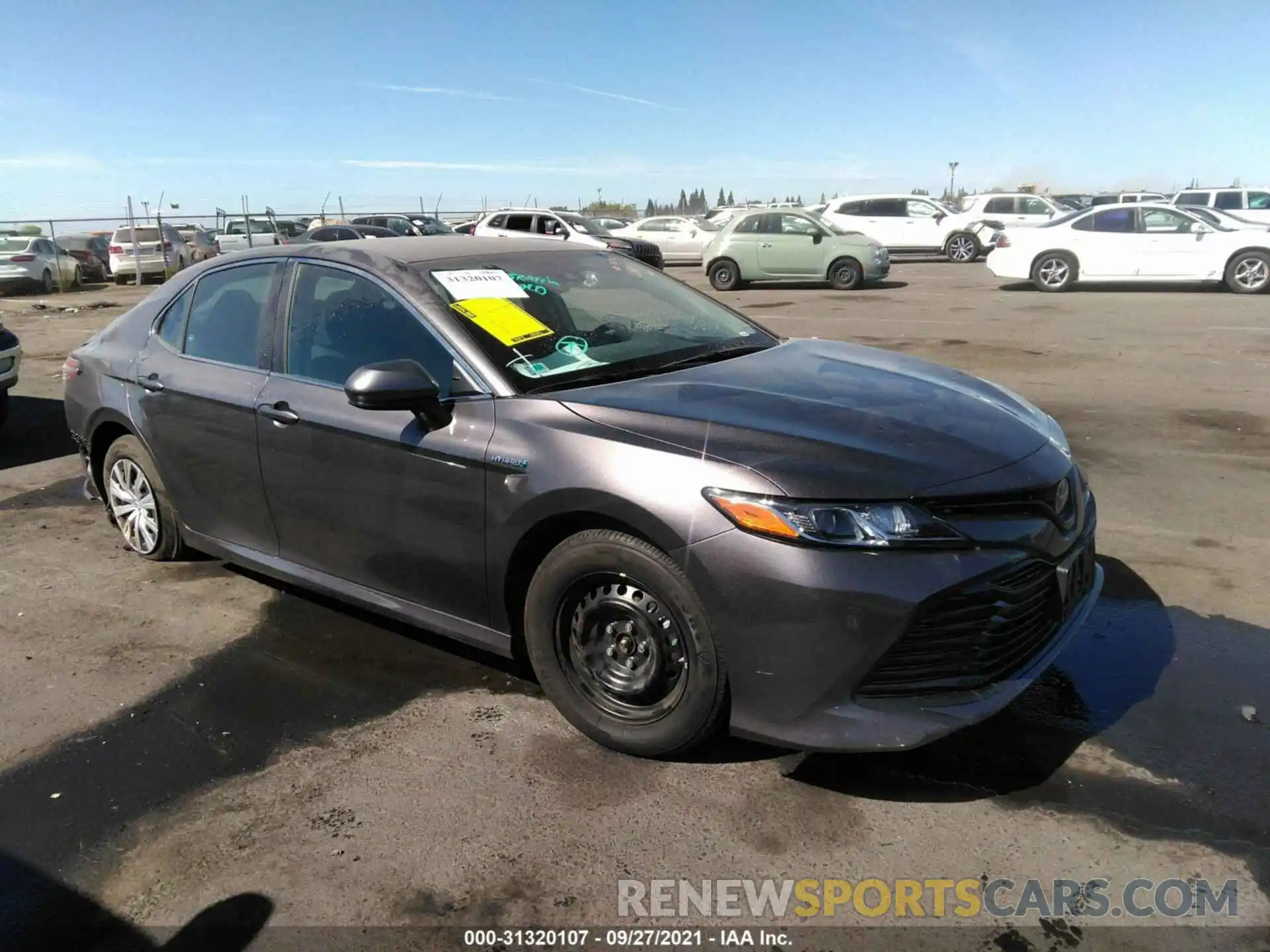 1 Photograph of a damaged car 4T1C31AK0LU012989 TOYOTA CAMRY 2020