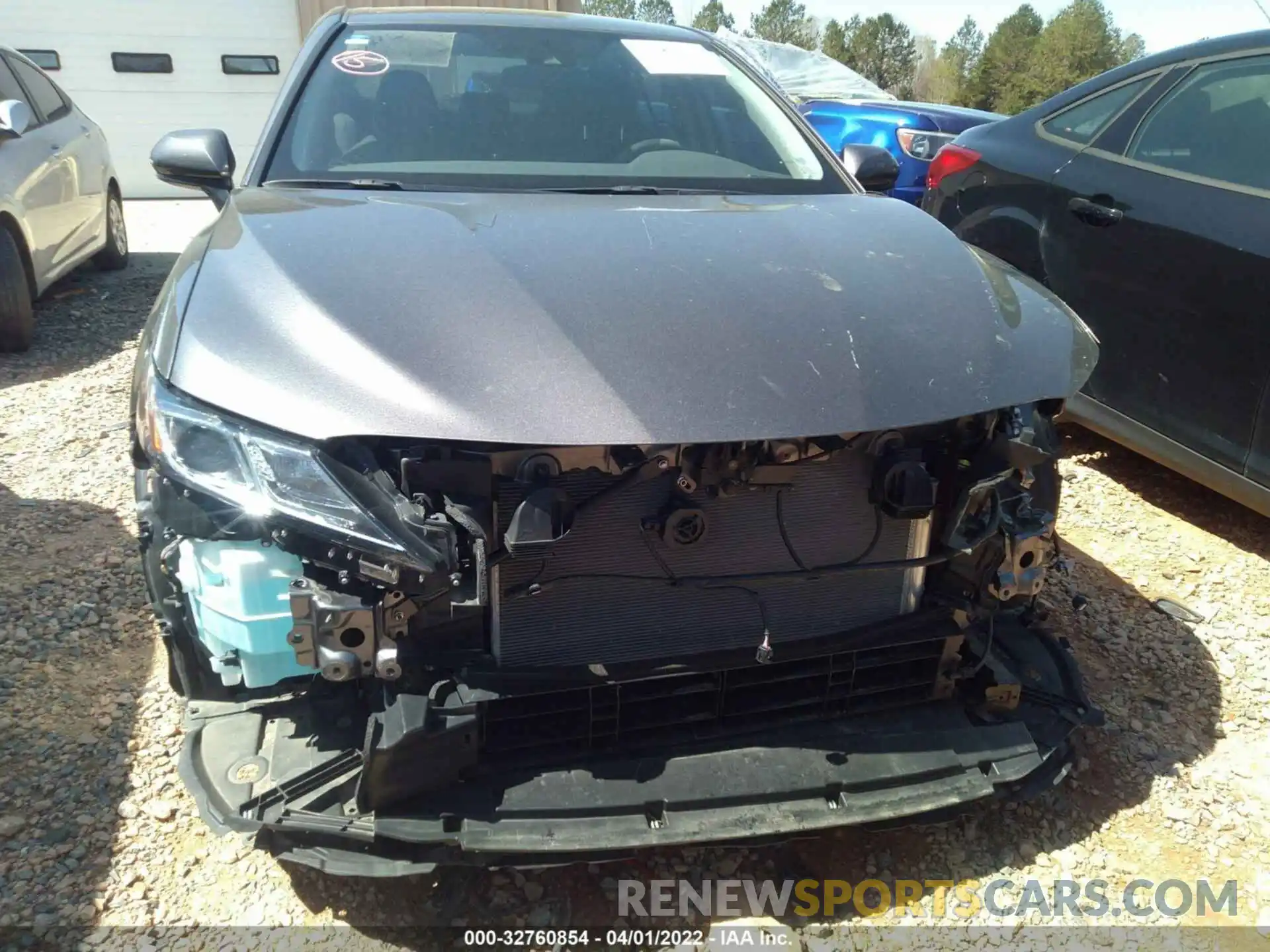 6 Photograph of a damaged car 4T1C31AK0LU013690 TOYOTA CAMRY 2020