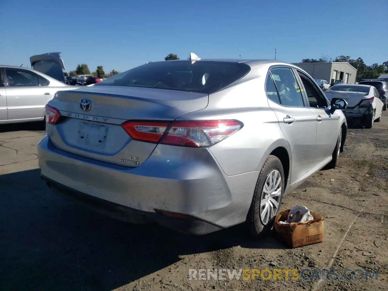 4 Photograph of a damaged car 4T1C31AK0LU521139 TOYOTA CAMRY 2020