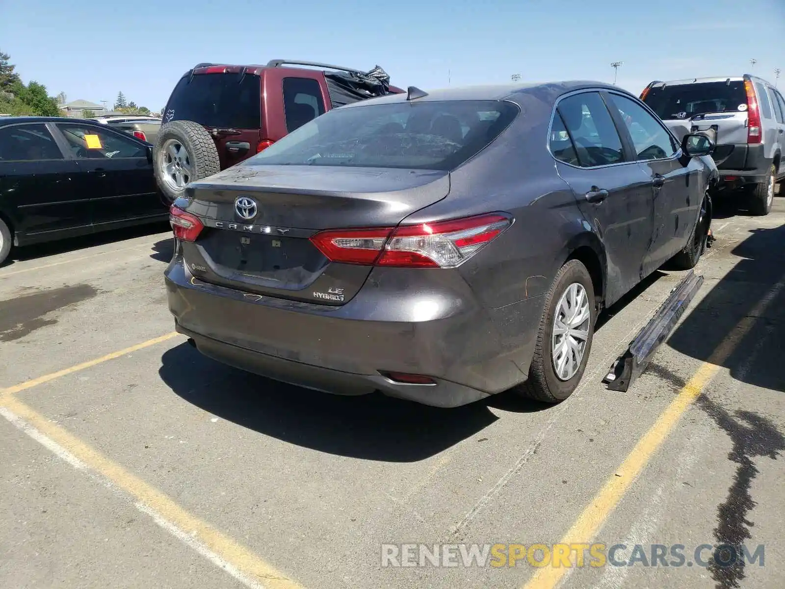 4 Photograph of a damaged car 4T1C31AK0LU522873 TOYOTA CAMRY 2020