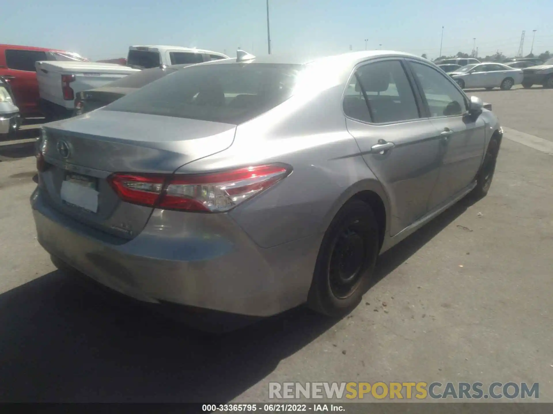 4 Photograph of a damaged car 4T1C31AK0LU530021 TOYOTA CAMRY 2020