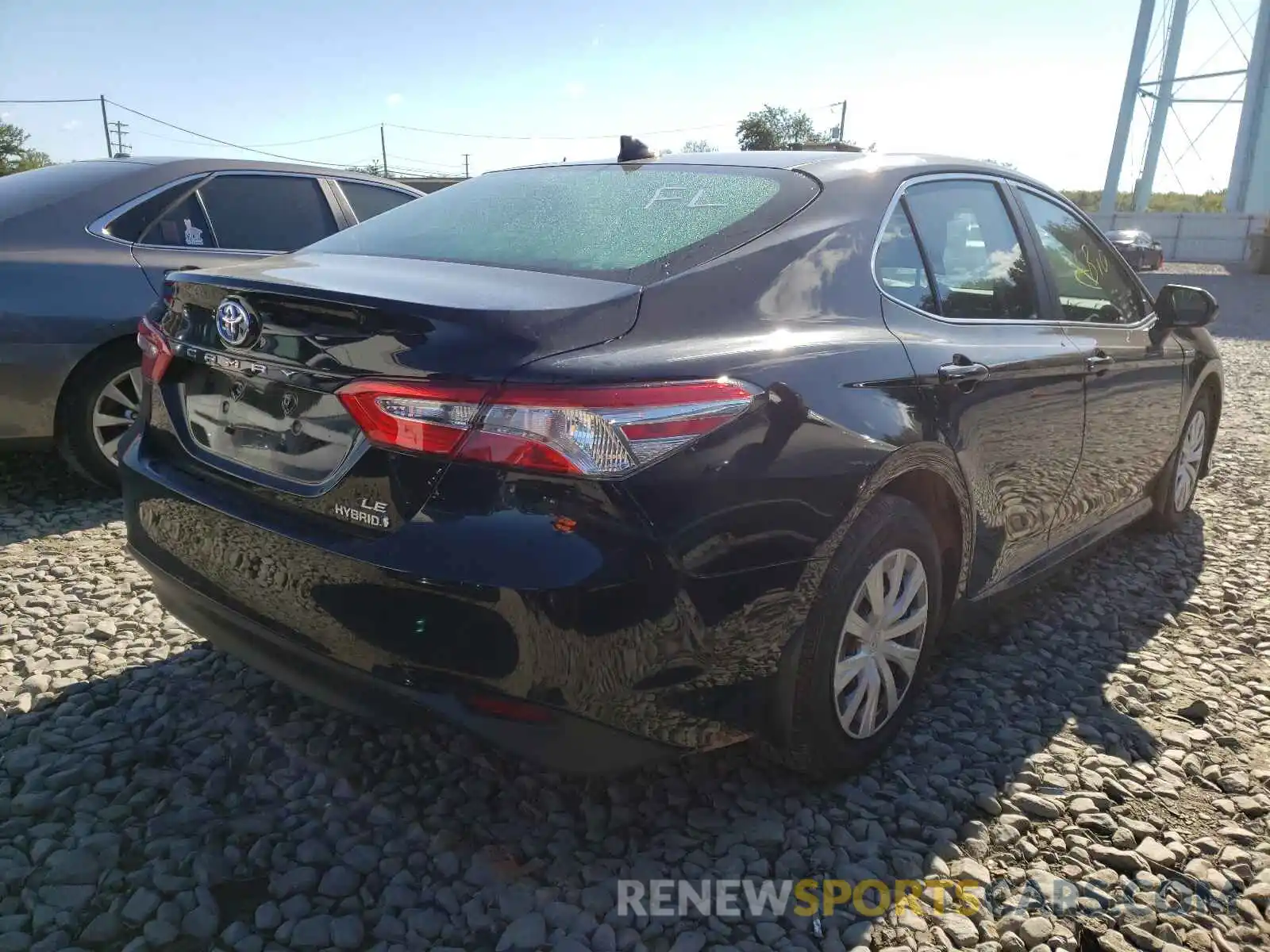 4 Photograph of a damaged car 4T1C31AK0LU530522 TOYOTA CAMRY 2020