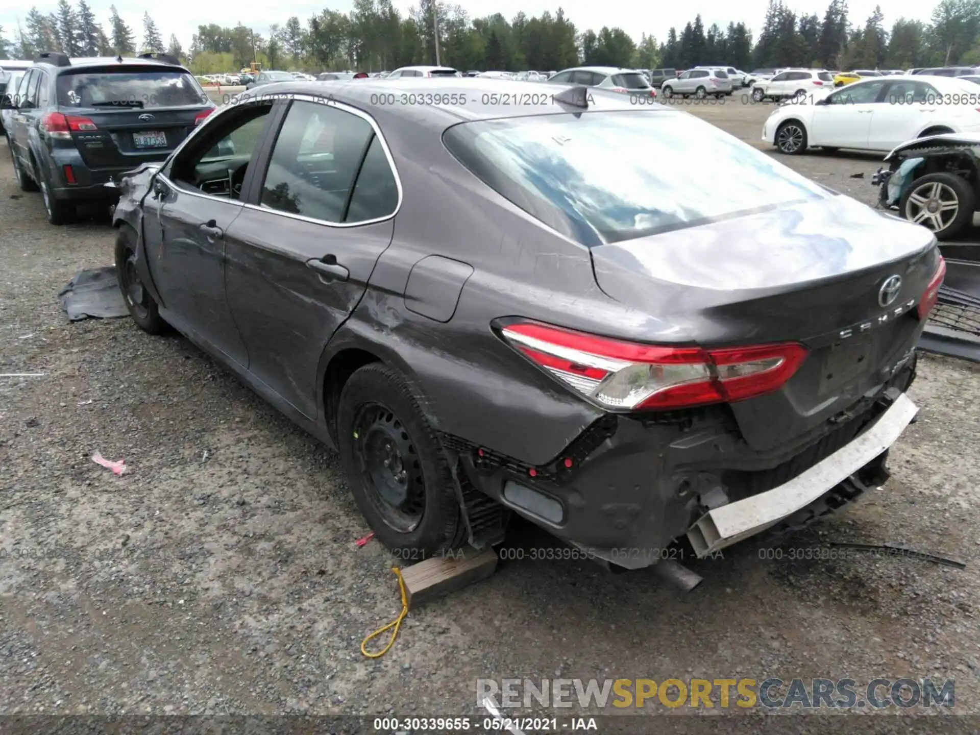 3 Photograph of a damaged car 4T1C31AK0LU535025 TOYOTA CAMRY 2020